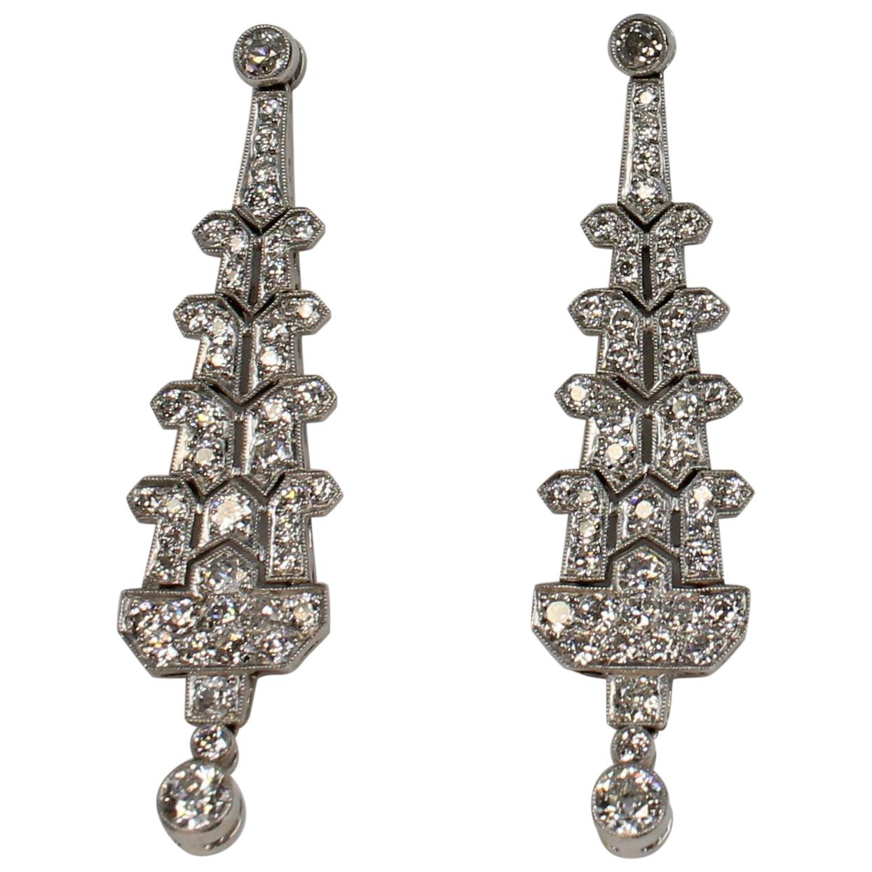  5.0 Carat Total Weight Diamond Dangle Earrings Set in Platinum For Sale