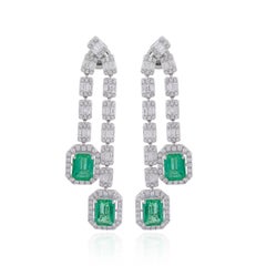 5.0 Carats Emerald 3.40 Carat Baguette Diamond 14 Karat Gold Earrings