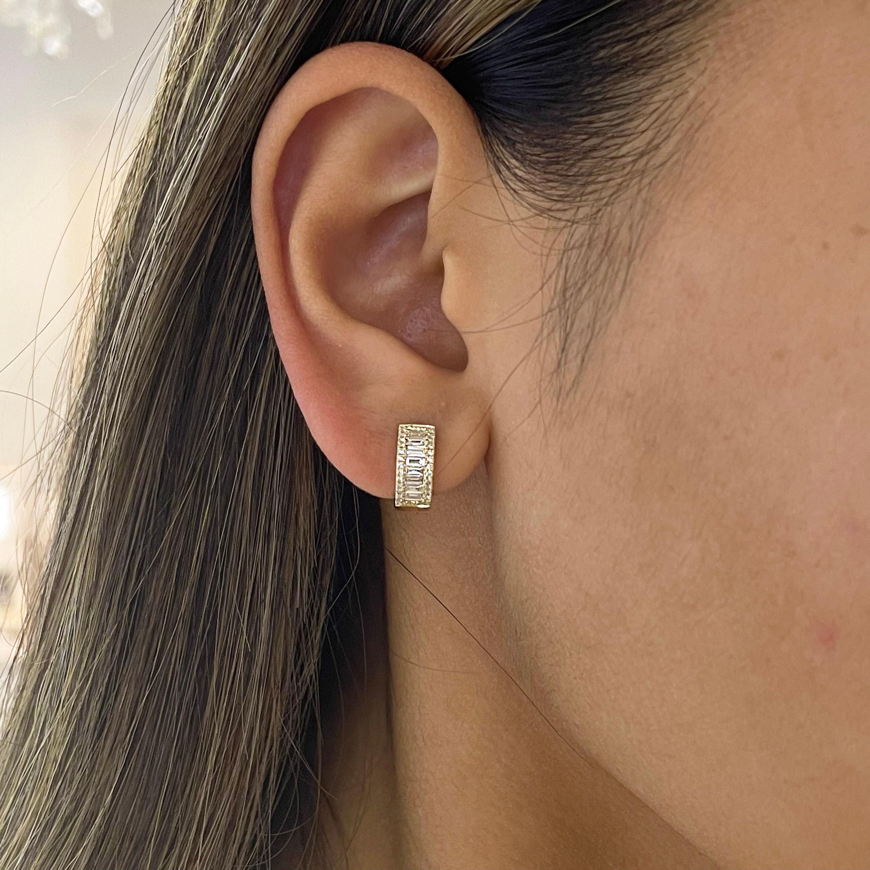 .50 Ct Diamond Huggie Earrings 14K Yellow Gold Half Ct Baguette Diamond Huggies In New Condition For Sale In Austin, TX