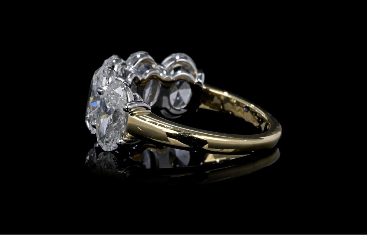 5,0 Ctw. Fascia a mezza eternità con diamante taglio ovale in oro giallo 18 carati e platino In condizioni Nuovo in vendita a San Francisco, CA