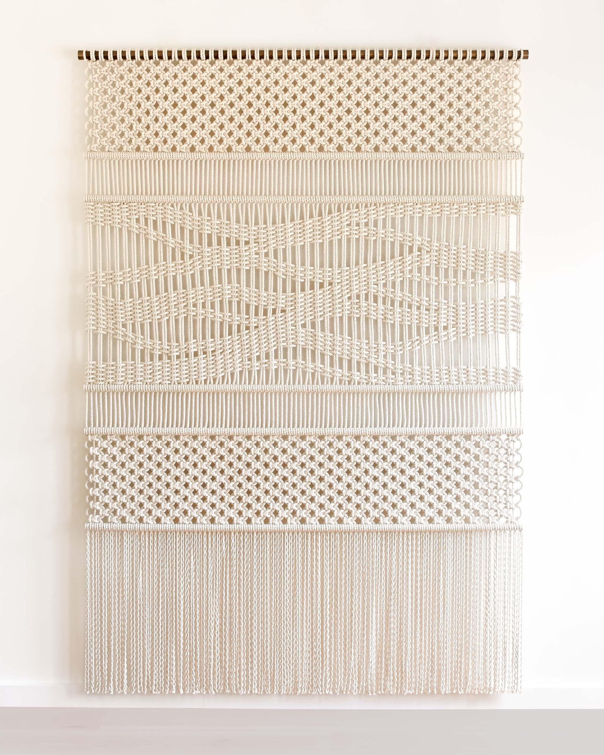 50% nicht erstattungsfähige Anzahlung für individuelle Faserkunst PATH OF LIFE
Heather Hilliard Design


MATERIALIEN
- Seil aus ägyptischer Baumwolle
- Gebeizter Holzdübel
- Trägermaterial aus Baumwolle


GRÖSSE
(ungefähr; die endgültigen