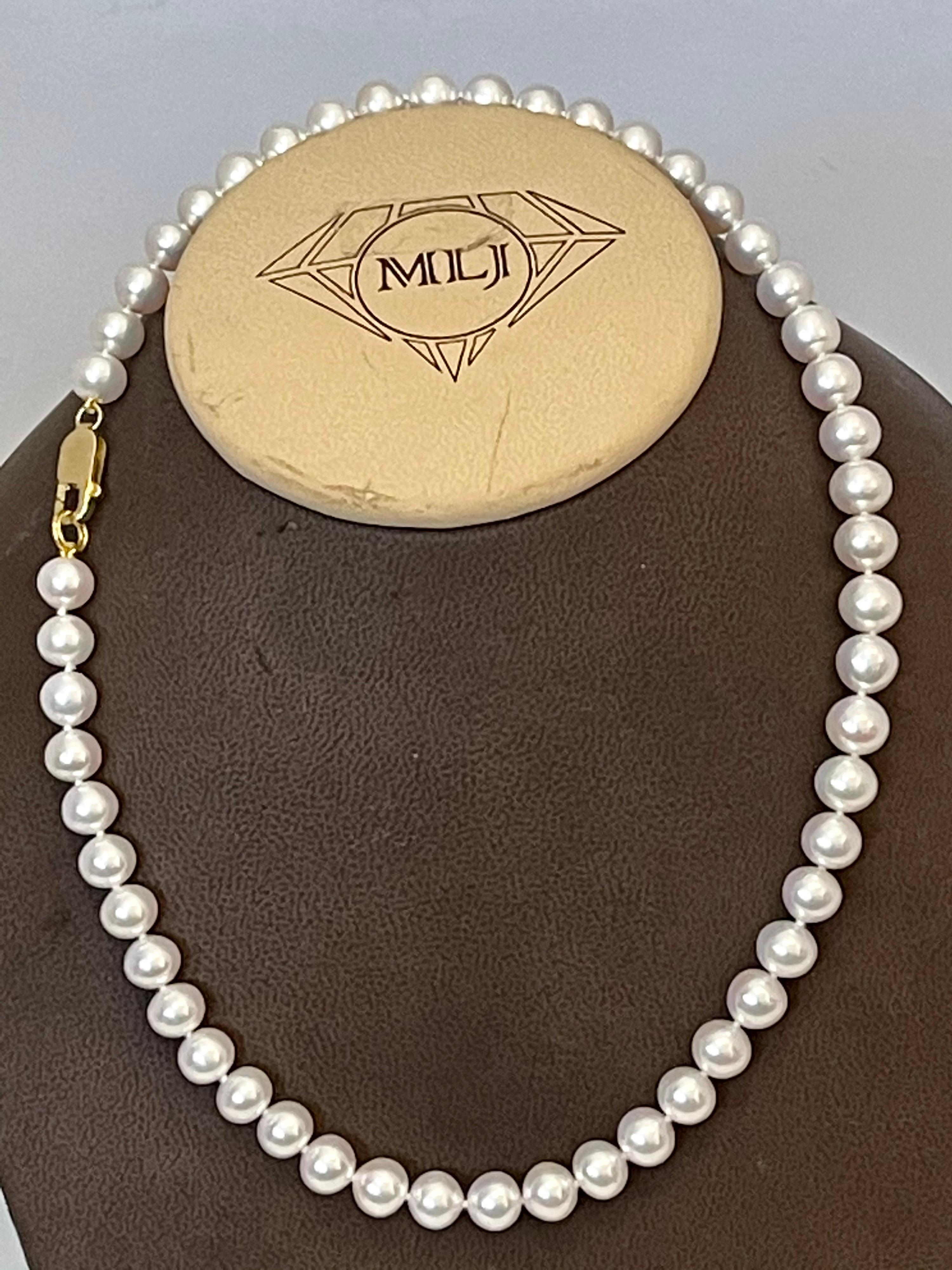 50 Round Akoya Pearls Strand Necklace Set in 14 Karat Gold Clasp 7