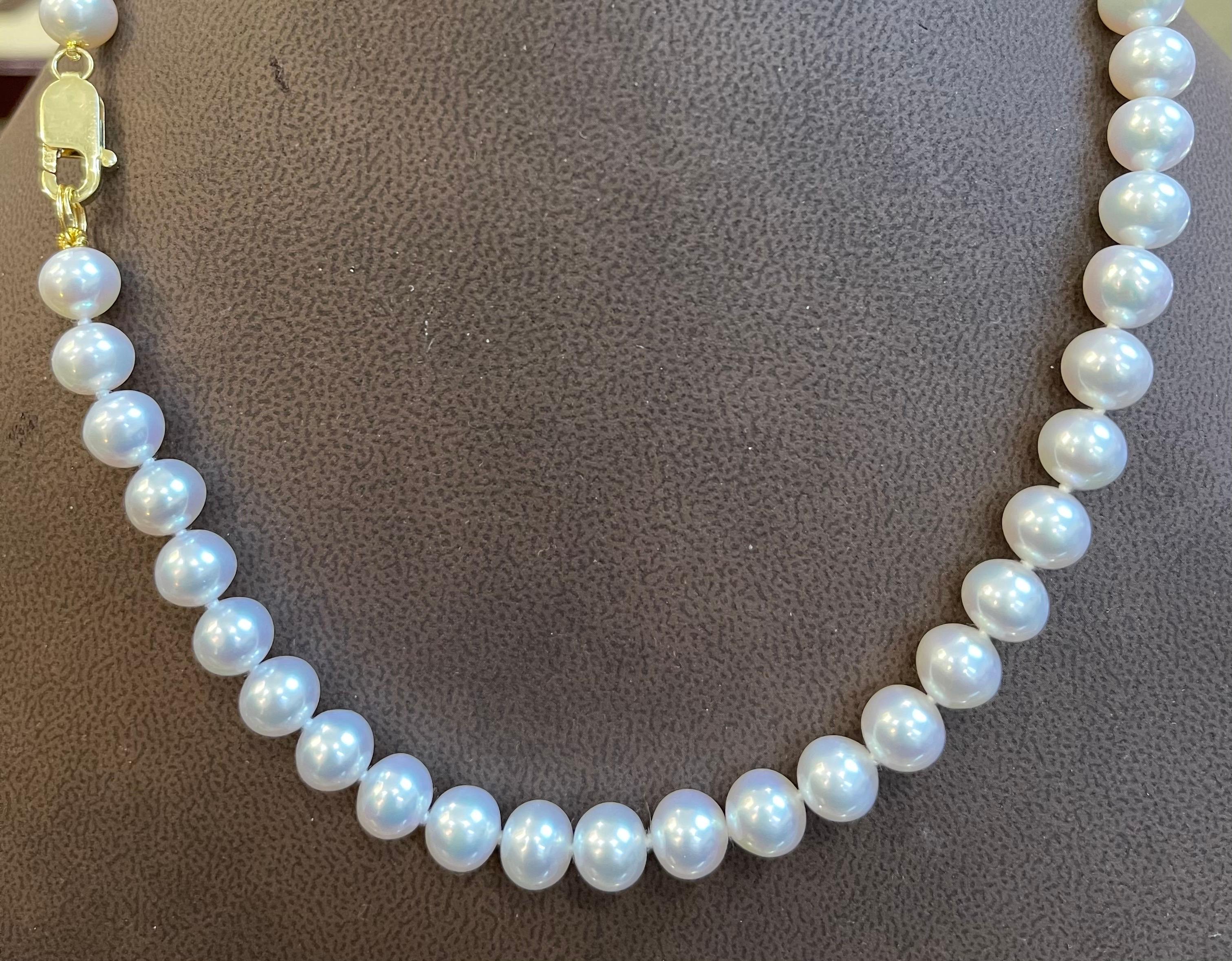 50 Round Akoya Pearls Strand Necklace Set in 14 Karat Gold Clasp 2