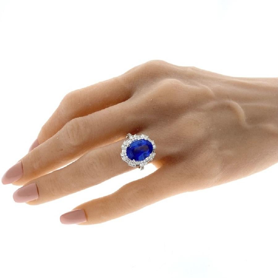 Oval Cut 5.00 Carat Blue Oval Sapphire & Diamond RIng In 18k White Gold For Sale