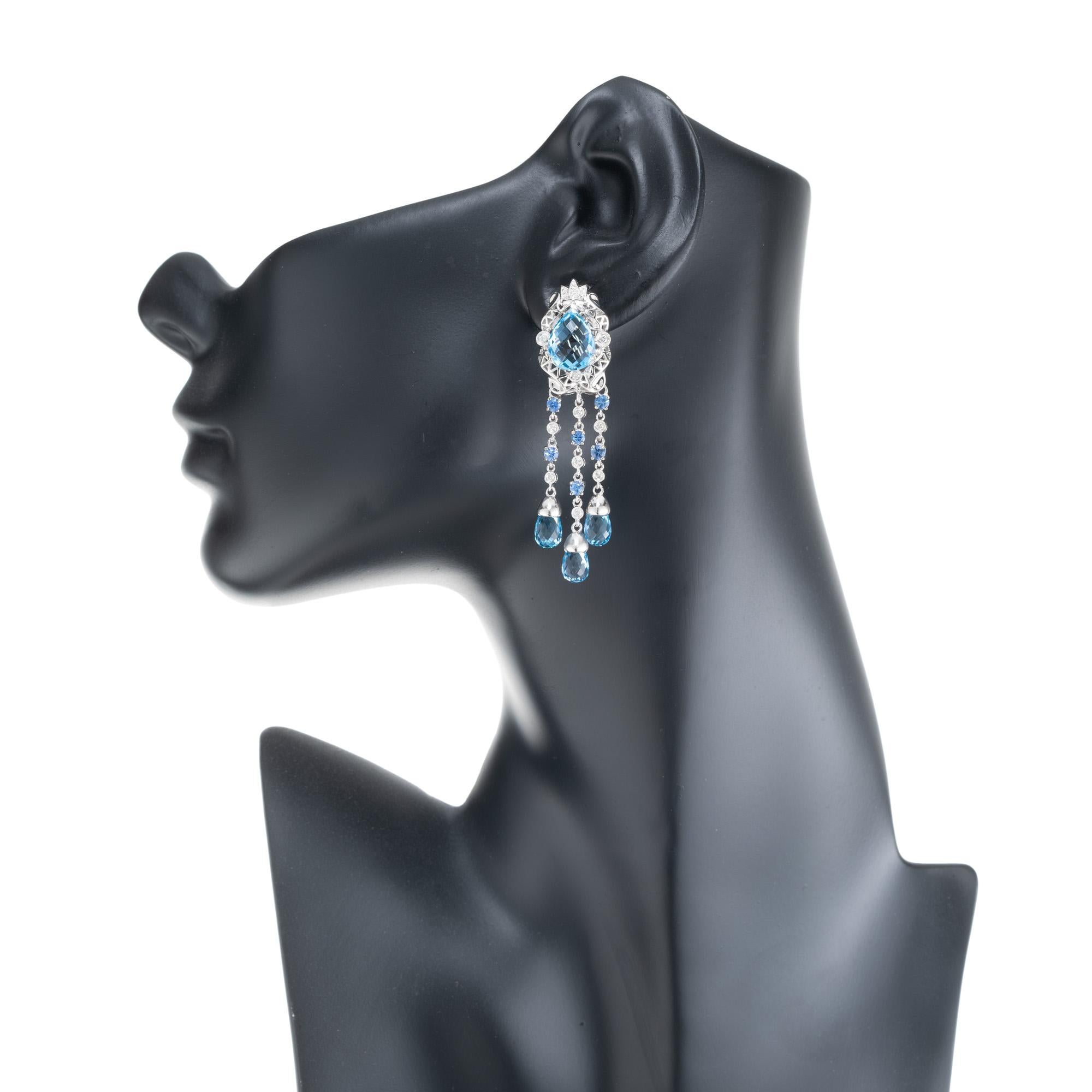 Boucles d'oreilles pendantes en or blanc 5.00 carats Topaze bleue Diamant Saphir  Pour femmes en vente