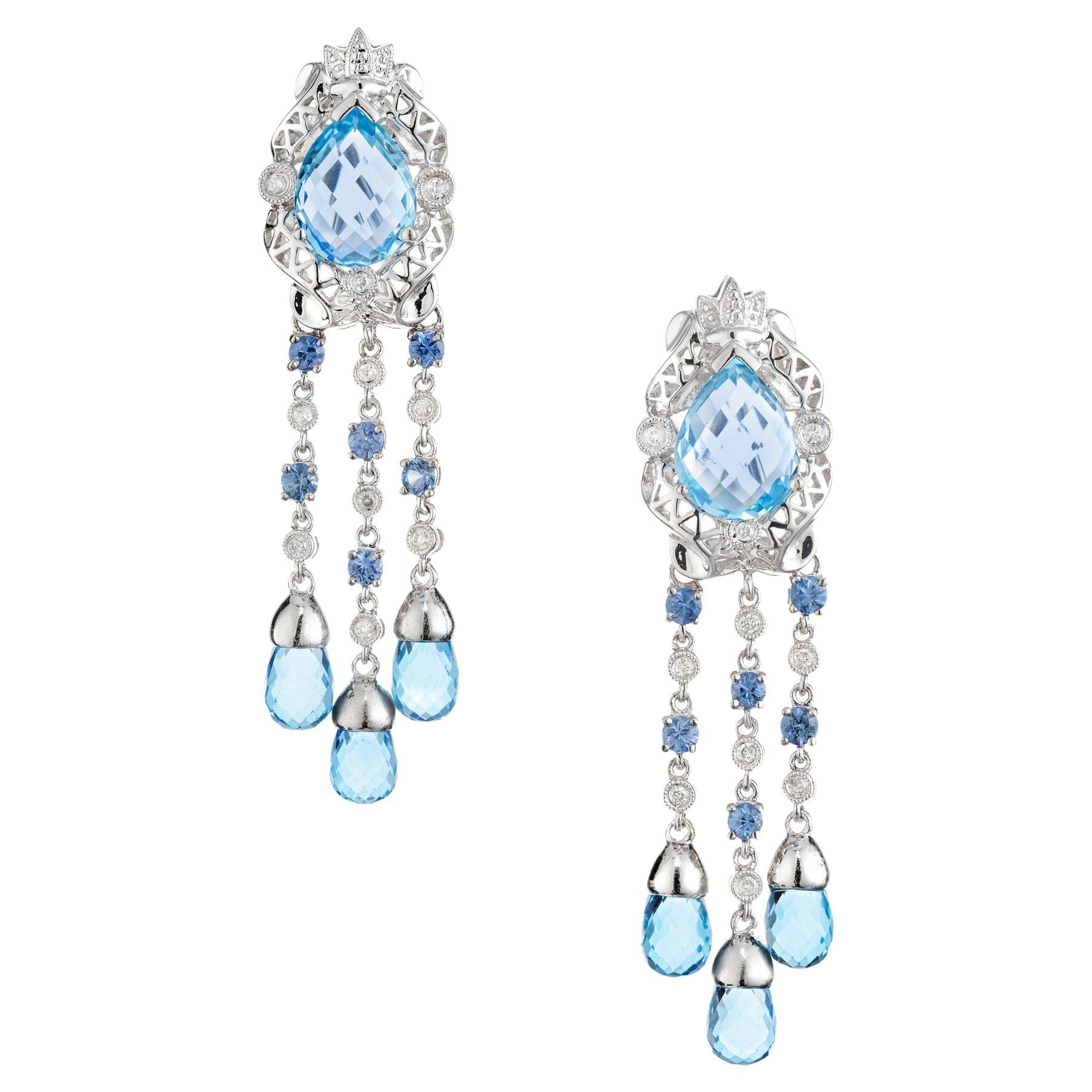Boucles d'oreilles pendantes en or blanc 5.00 carats Topaze bleue Diamant Saphir  en vente