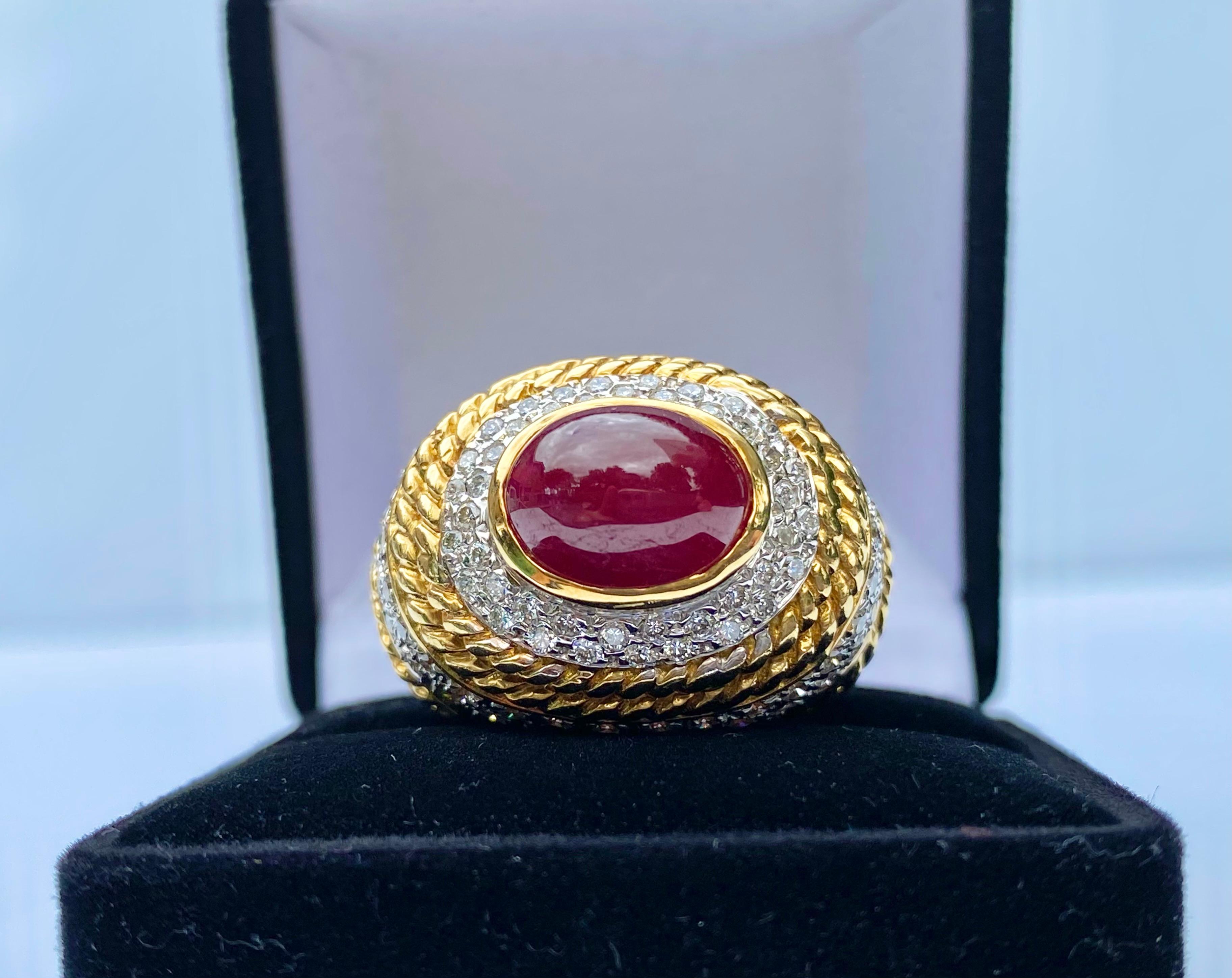 5.00 Carat Cabochon-Cut Ruby, Diamond and 18K Yellow Gold Cocktail Ring For Sale 1