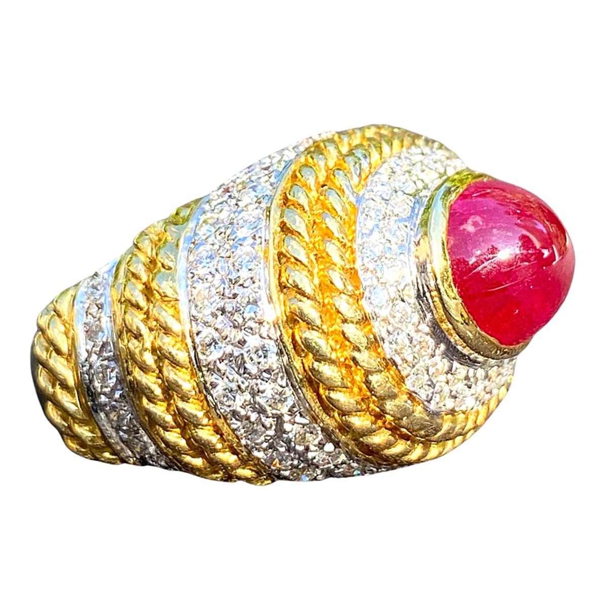5.00 Carat Cabochon-Cut Ruby, Diamond and 18K Yellow Gold Cocktail Ring For Sale