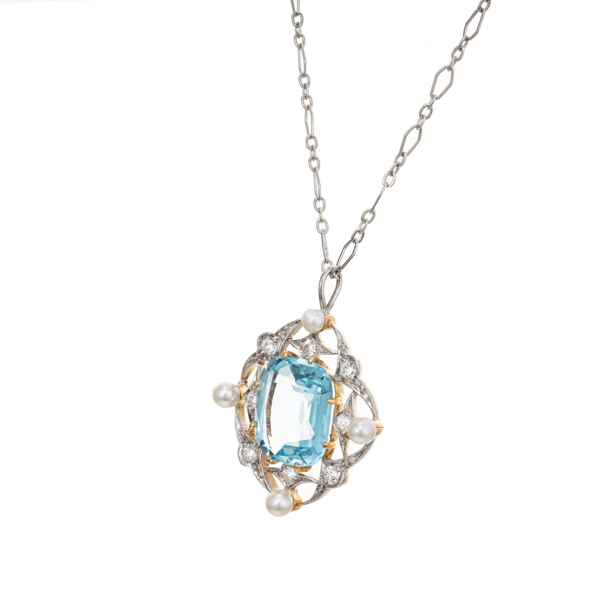 Taglio cuscino 5,00 Carat Cushion Aquamarine Diamond Pearl Platinum Antique Pendant Necklace in vendita