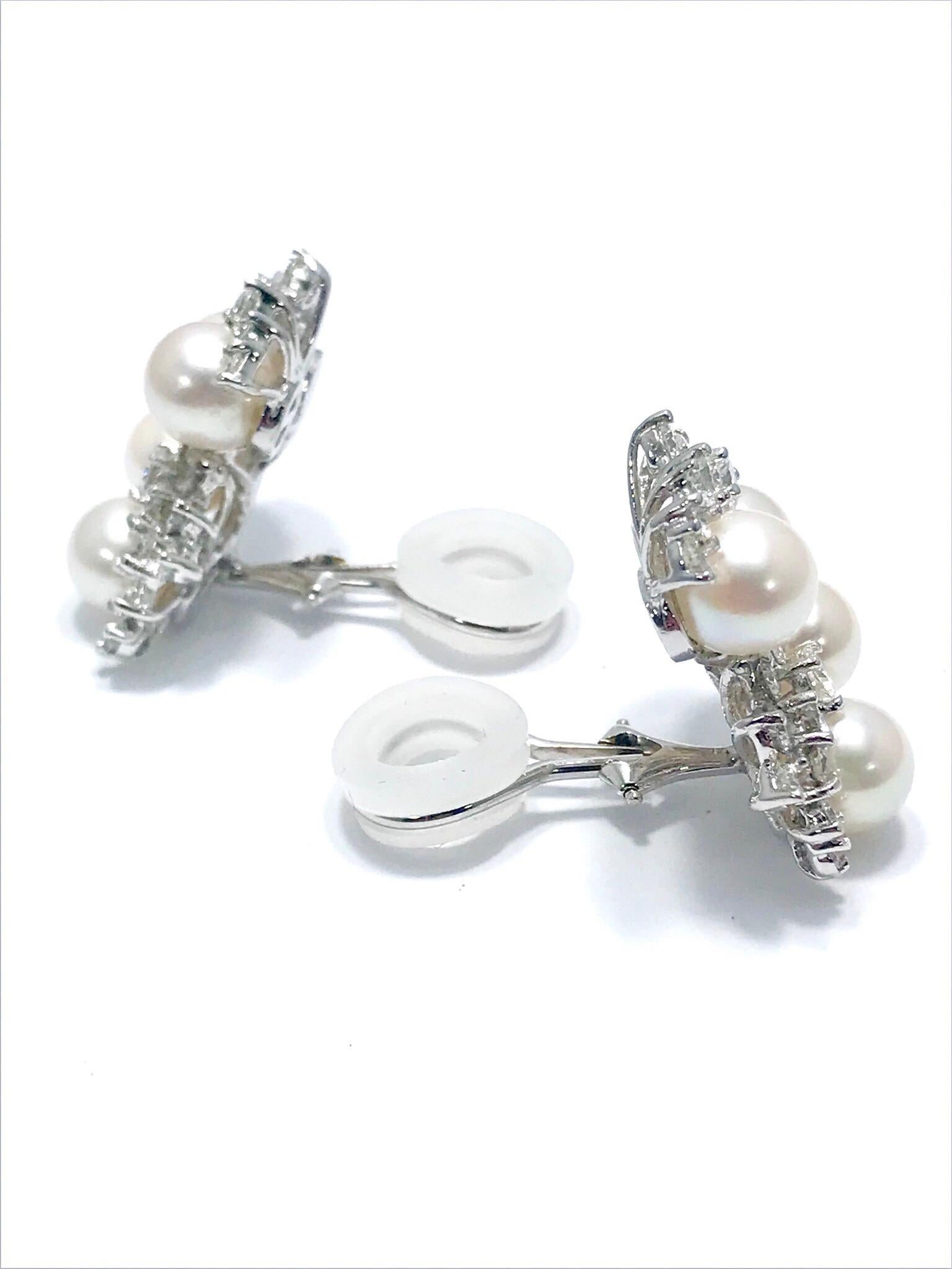 5.00 Carat Diamond and Cultured Pearl Platinum Clip Earrings (Moderne)