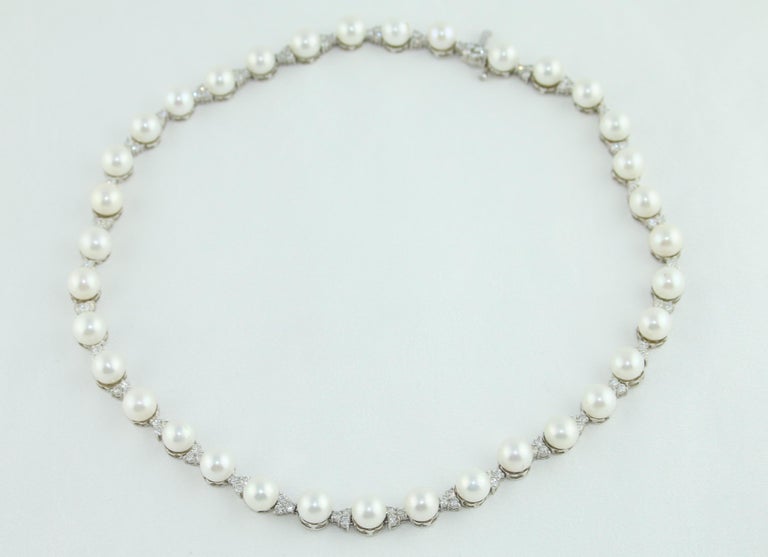 Women's 5.00 Carat Diamond and Pearl White Gold Necklace For Sale