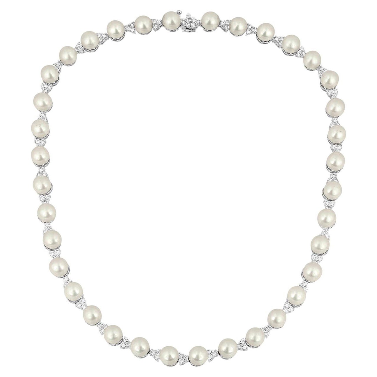 Collier en or blanc avec perles et diamants de 5,00 carats