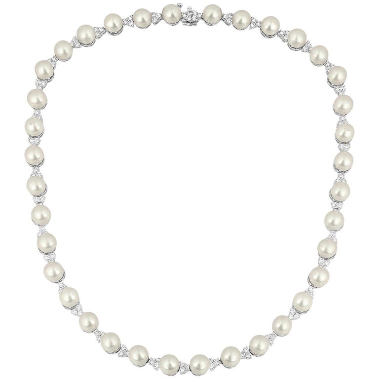 5.00 Carat Diamond and Pearl White Gold Necklace For Sale