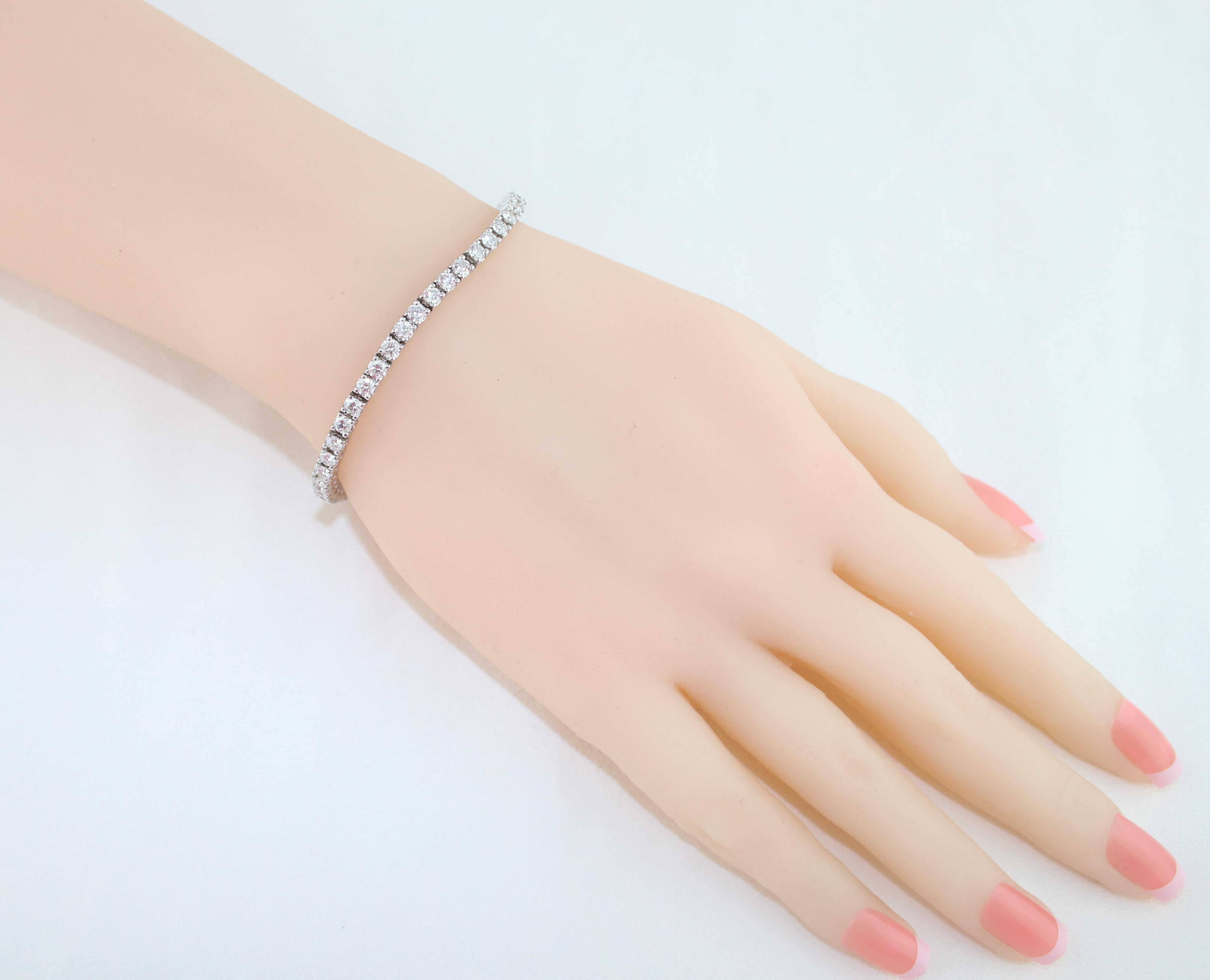 5.00 Karat Diamant-Gold-Tennisarmband im Zustand „Neu“ im Angebot in New York, NY