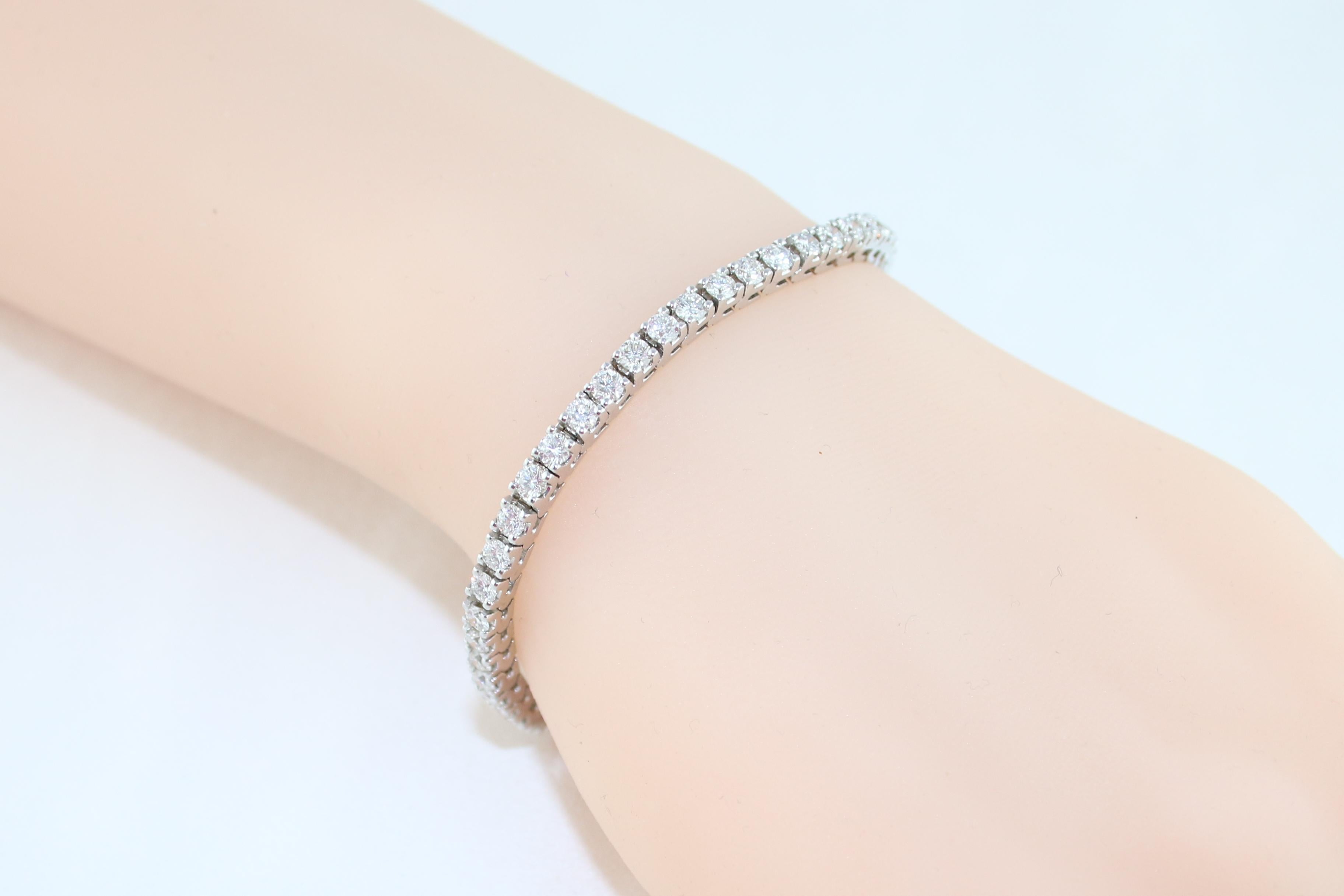 5.00 Karat Diamant-Gold-Tennisarmband im Angebot 1