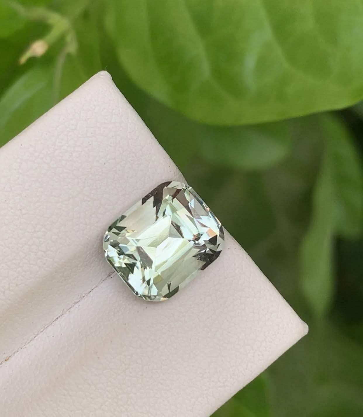 5.00 Carat Natural Loose Greenish Amethyst Stone Cushion Cut African Gemstone (pierre précieuse africaine) en vente 1
