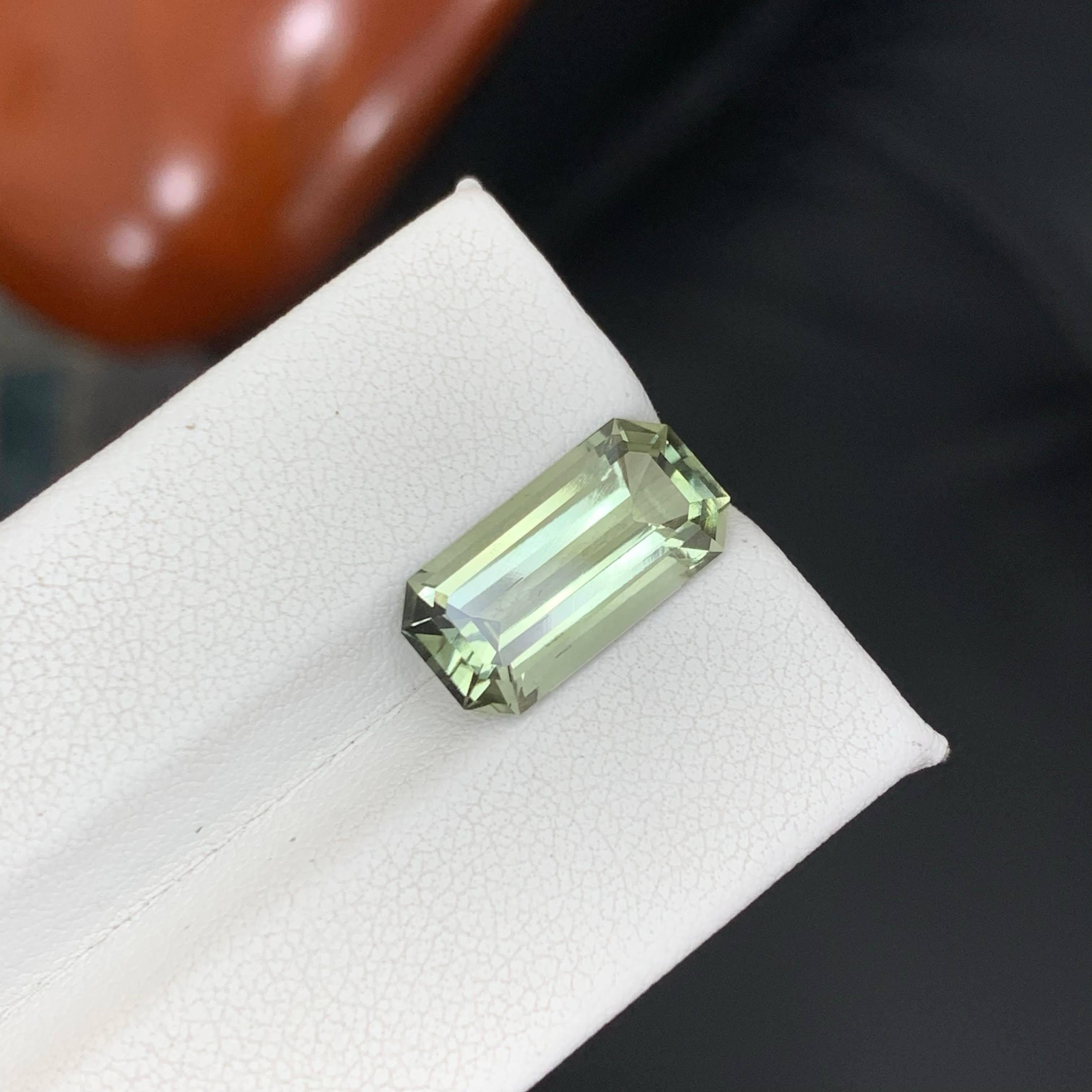 5,00 Karat Natürlicher loser grünlicher Amethyst Stein Smaragd Schliff Afrikanischer Edelstein im Zustand „Neu“ im Angebot in Bangkok, TH