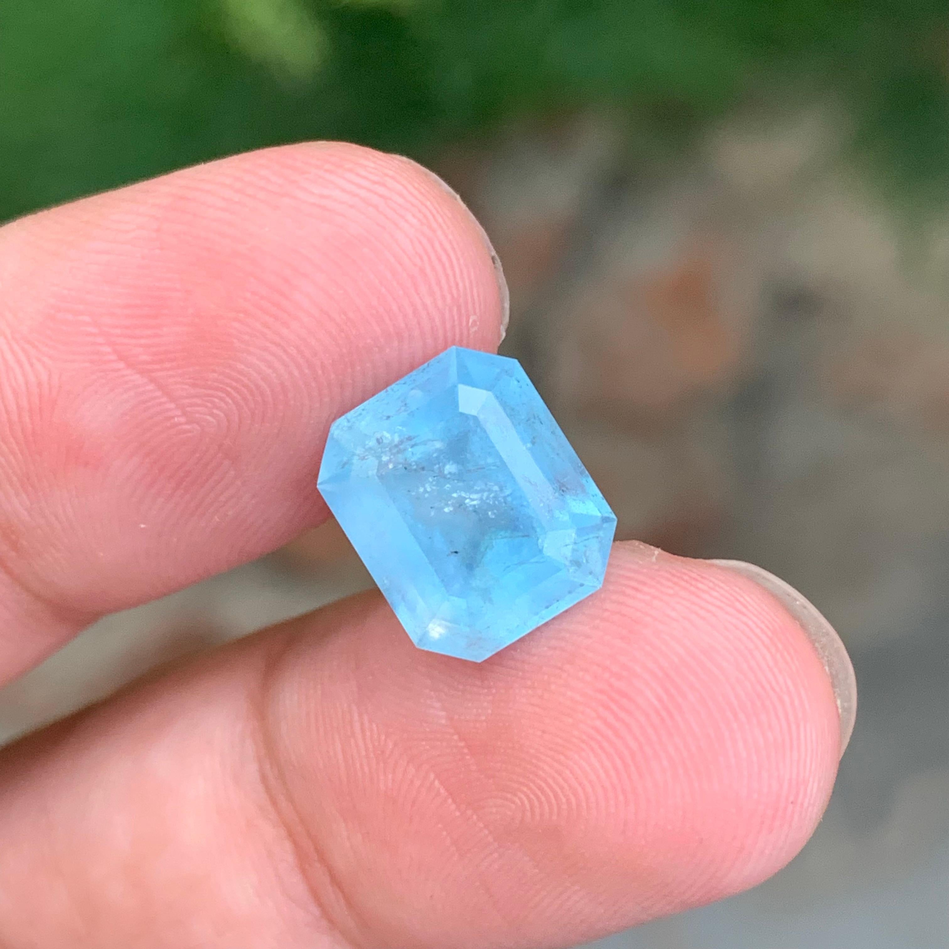 Columbia Blue Color 5.00 Carat Natural Loose Aquamarine Included Quality For Sale 2