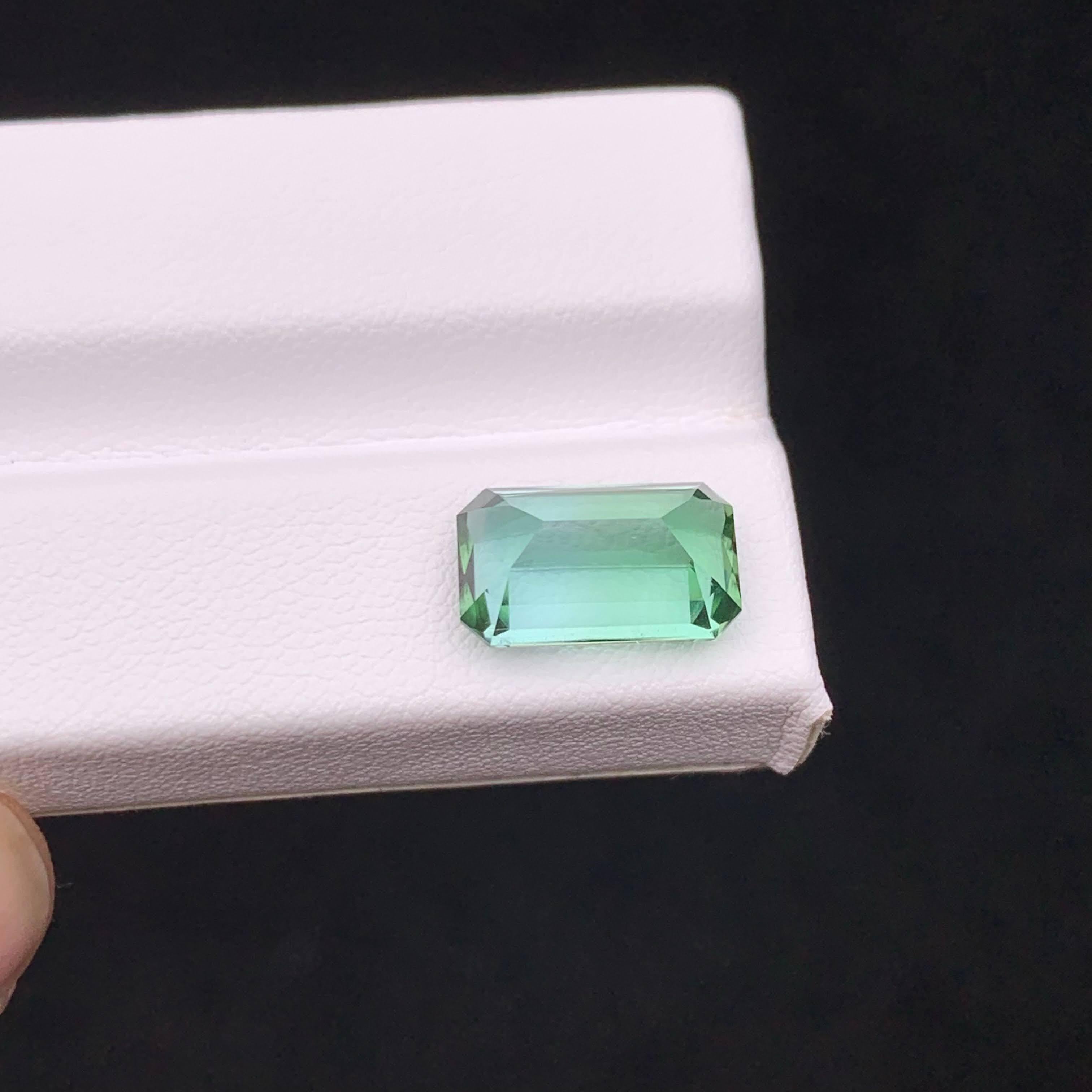 5.00 Carat Natural Loose Lagoon Color Tourmaline Cushion Cut Afghan Gemstone (pierre précieuse afghane) Unisexe en vente