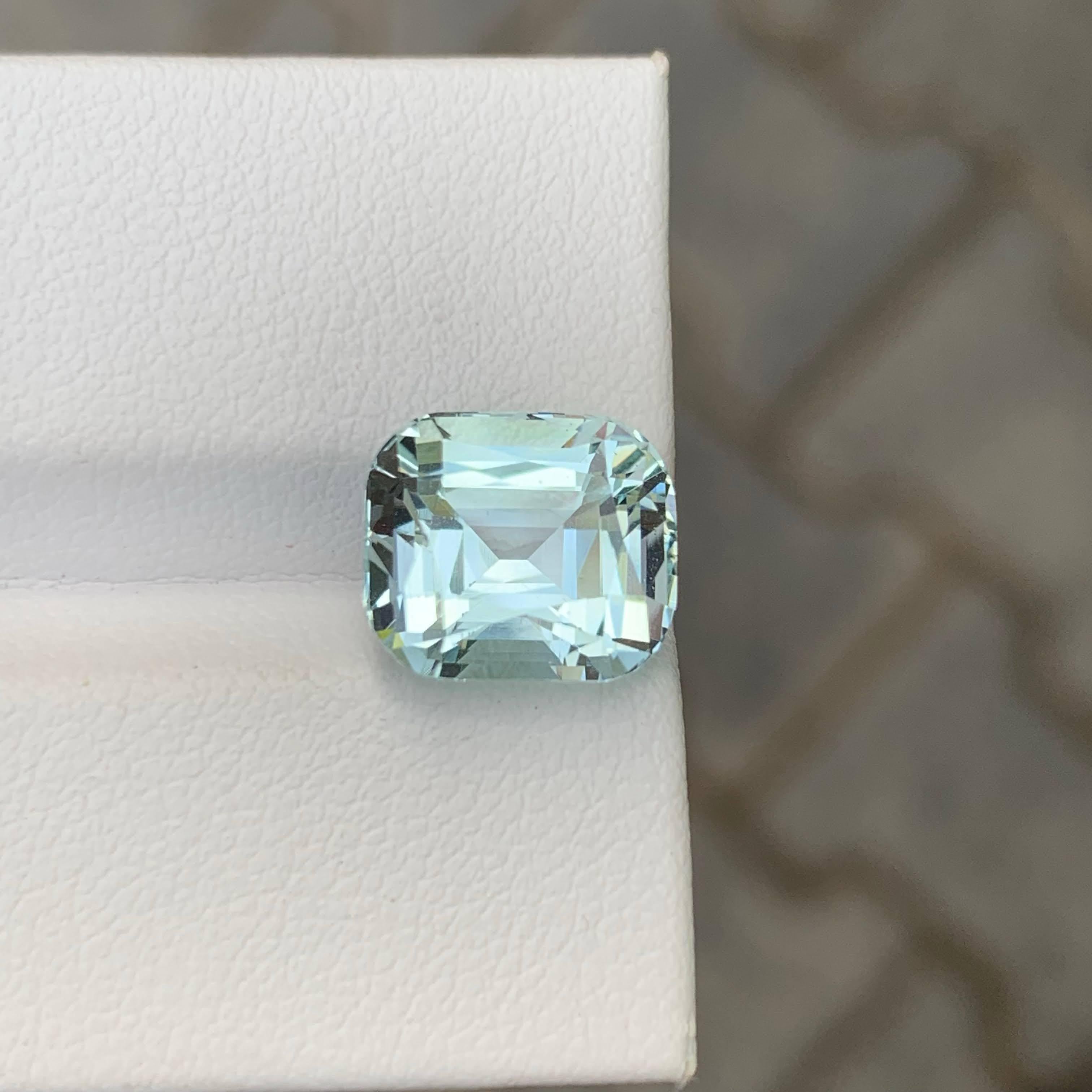 5.00 Carat Natural Loose Light Blue Aquamarine Cushion Cut Pakistani Gemstone (Aigue-marine bleu clair taillée en coussin) en vente 4