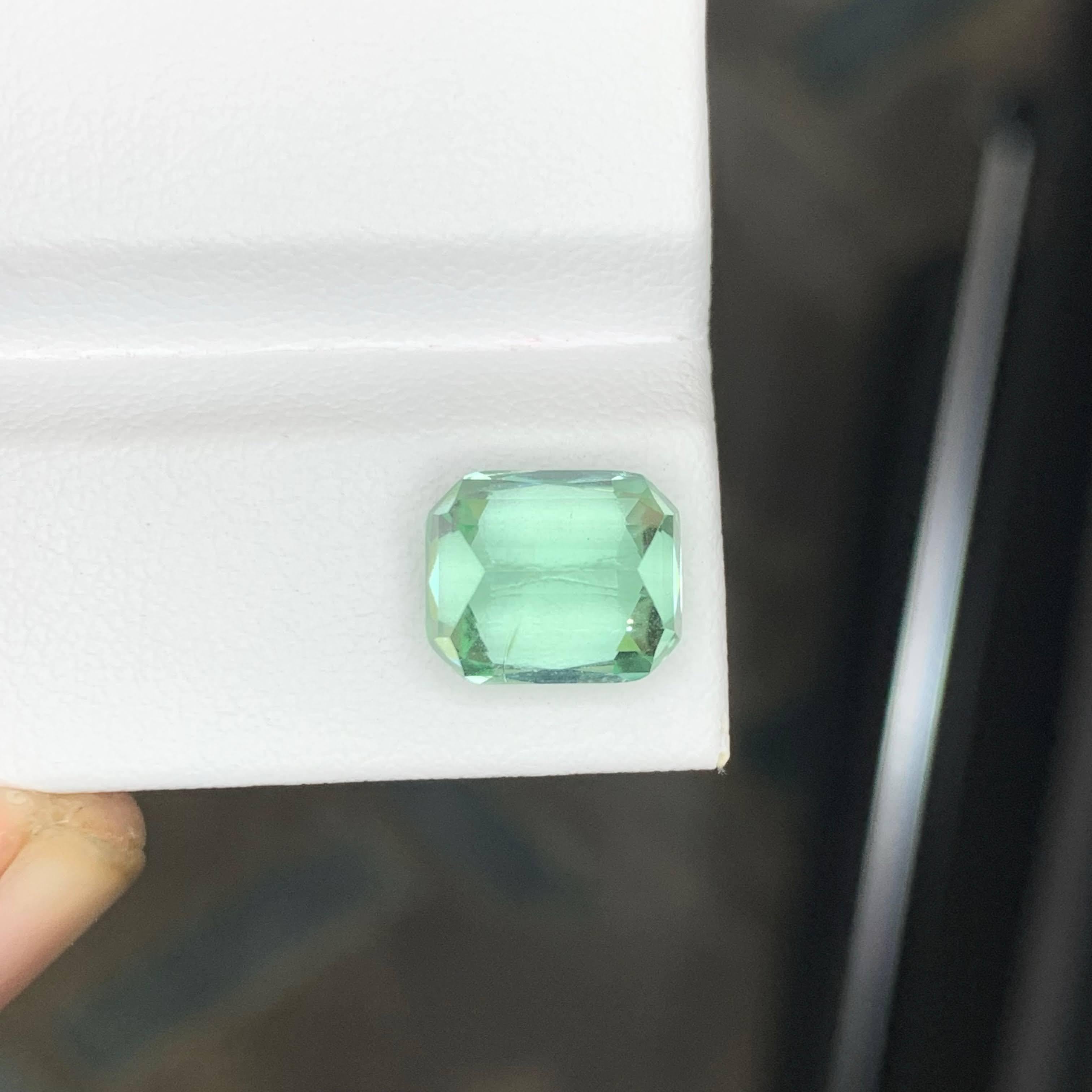 5.00 Carat Natural Loose Light Green Tourmaline Cushion Cut Afghan Gemstone (pierre précieuse afghane) Unisexe en vente