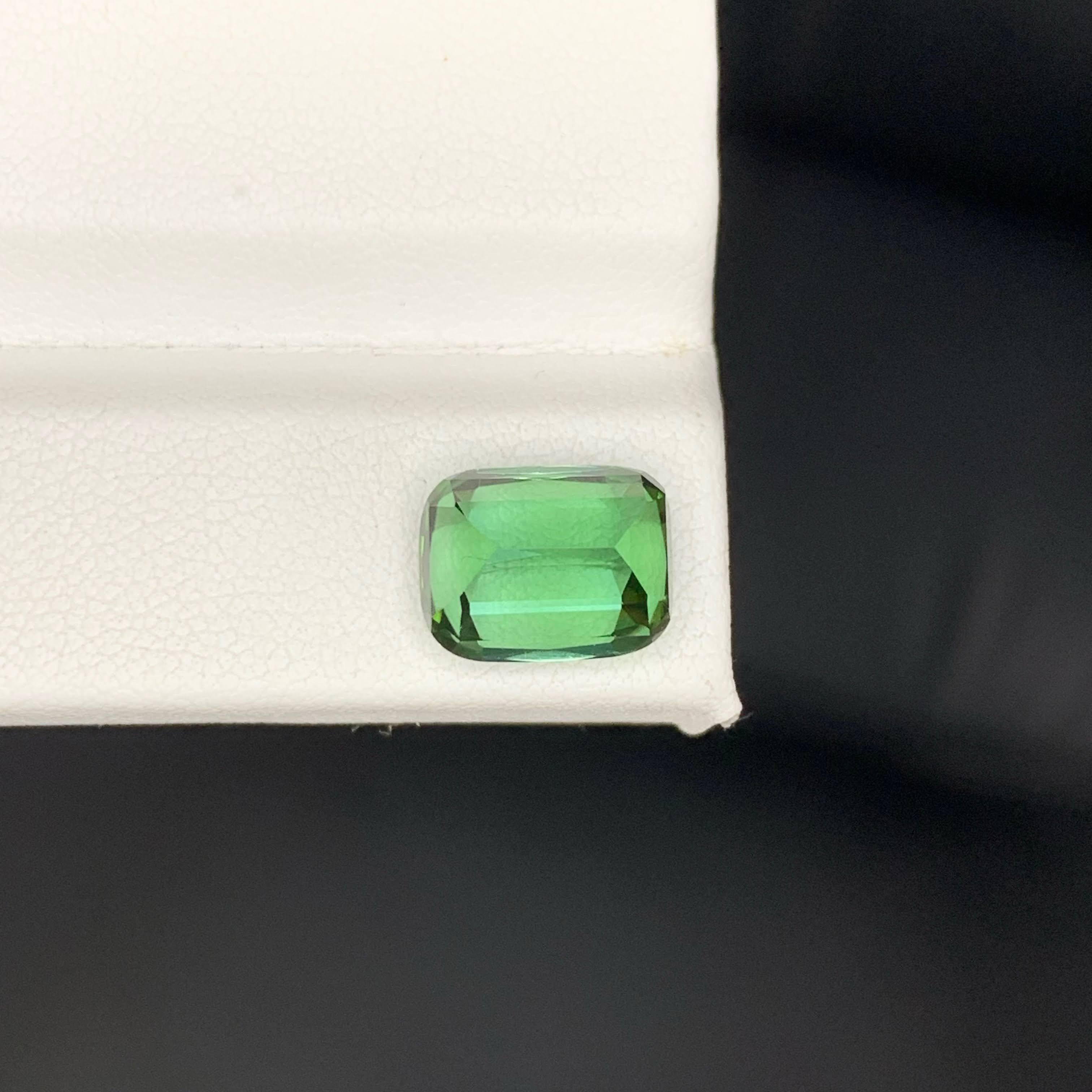 5.00 Carat Natural Loose Mine Green Tourmaline Stone Cushion Cut Afghan Gemstone (pierre précieuse afghane) en vente 1