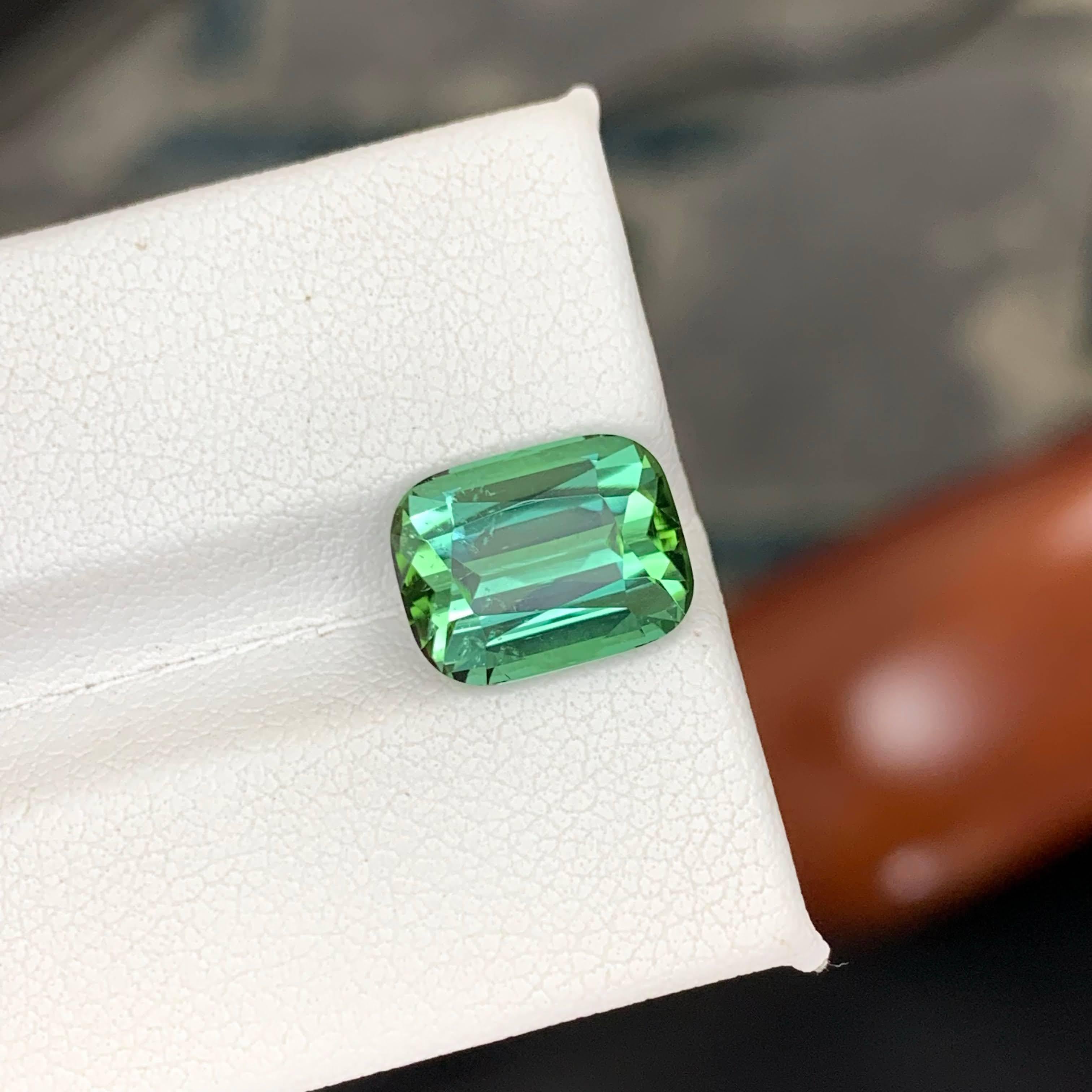 5.00 Carat Natural Loose Mine Green Tourmaline Stone Cushion Cut Afghan Gemstone (pierre précieuse afghane) en vente 2