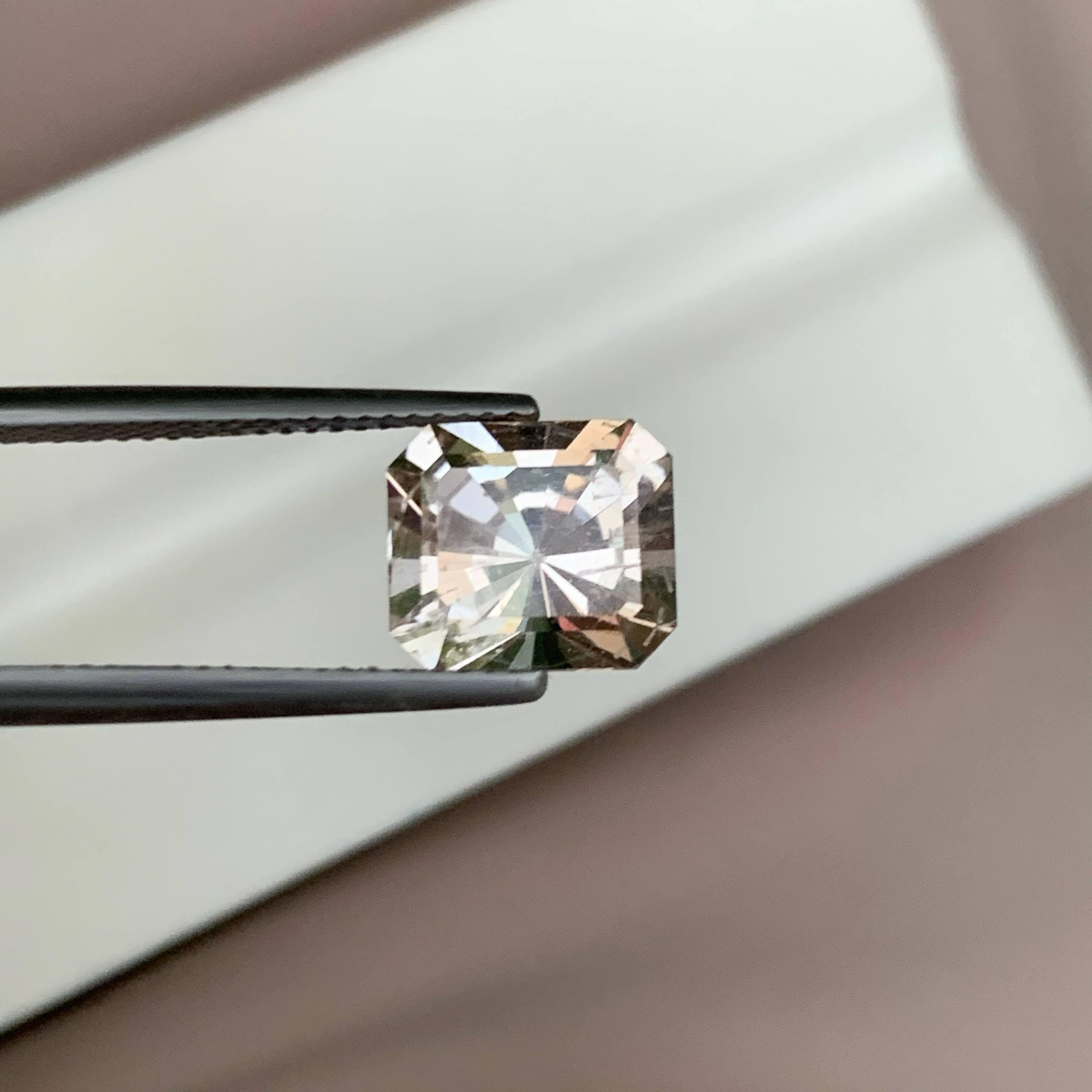 5,00 Karat Natürlicher loser Pfirsichtopas Stein Smaragdschliff Pakistanischer Edelstein im Zustand „Neu“ im Angebot in Bangkok, TH