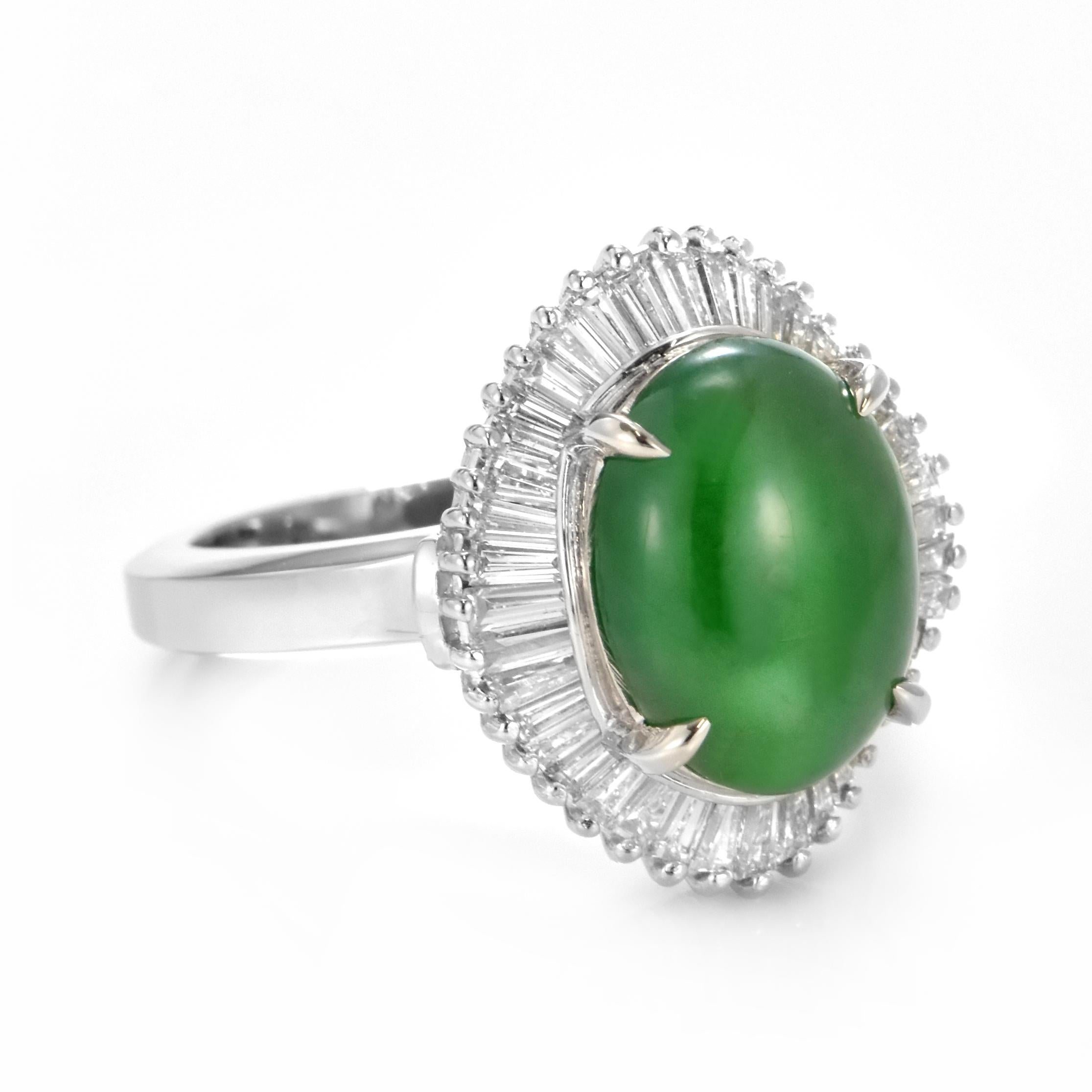 5.00 Carat Natural Type A Jade and Diamond Ballerina Ring Made in Platinum In Excellent Condition For Sale In Tokyo, JP