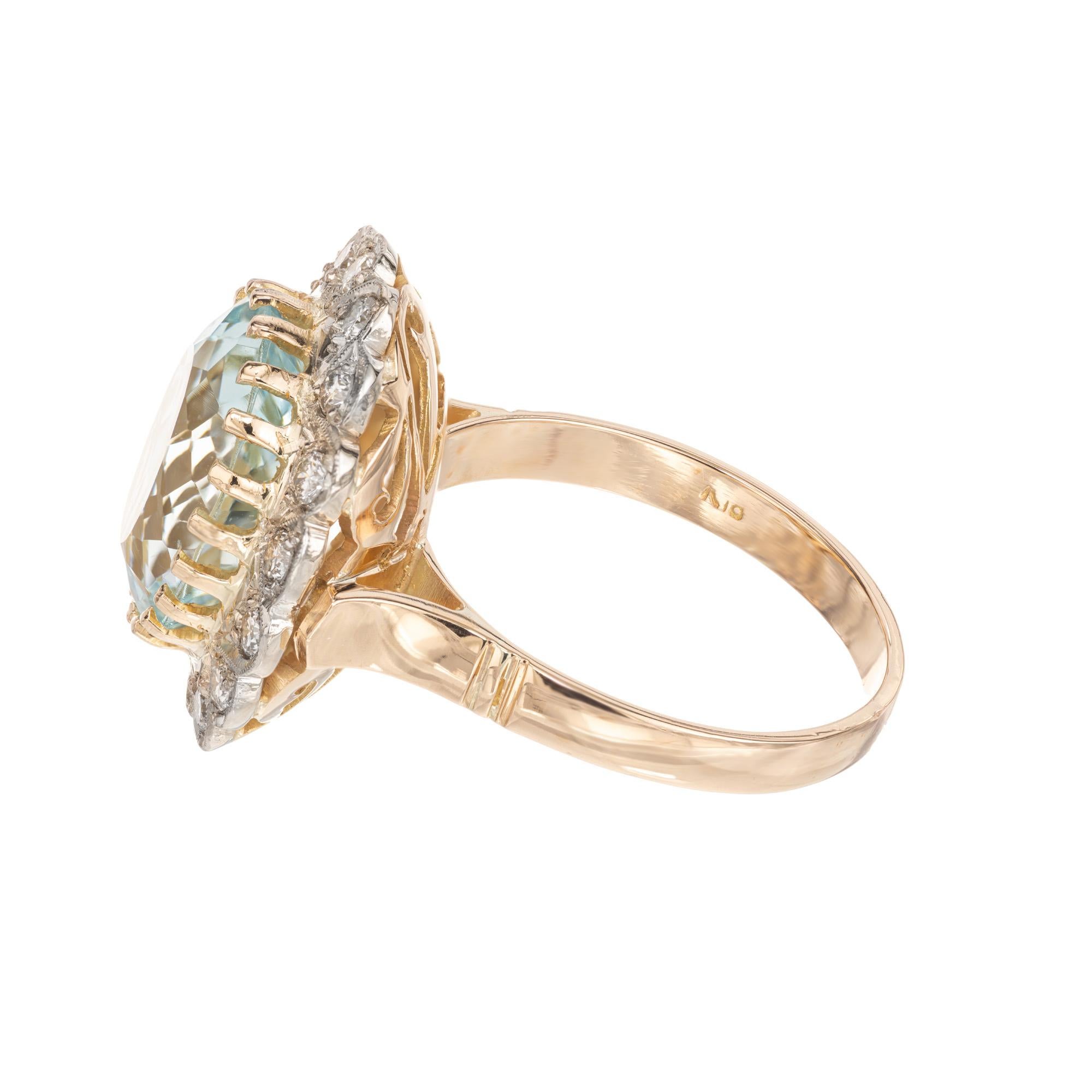 5.00 Carat Oval Aquamarine Diamond Tri Color Gold Cocktail Ring In Good Condition For Sale In Stamford, CT