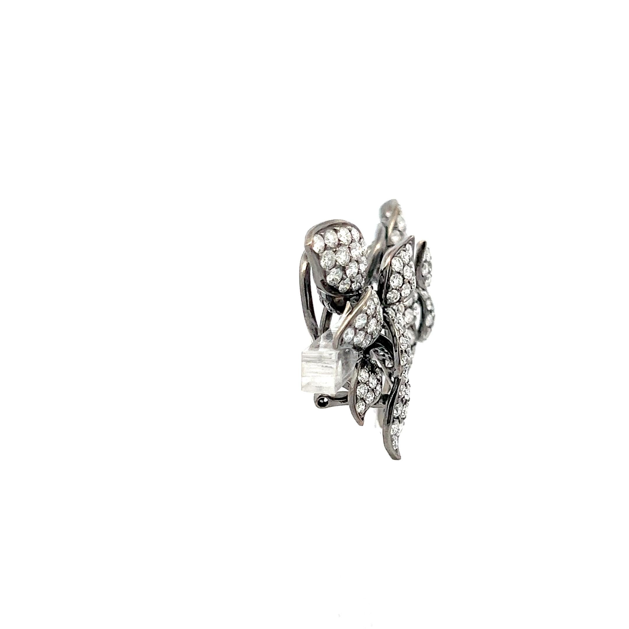 Titolo:
Orecchini a clip in oro bianco 18 carati da 5,00 carati con diamante tondo e brillante H.SI1
Stile:
Clip On
Metallo:
Oro bianco 18 carati
Gemma 1:
Diamante da 5 carati
Numero di pietre:
160
Colore:
H
Chiarezza:
SI1
Forma:
Brillante