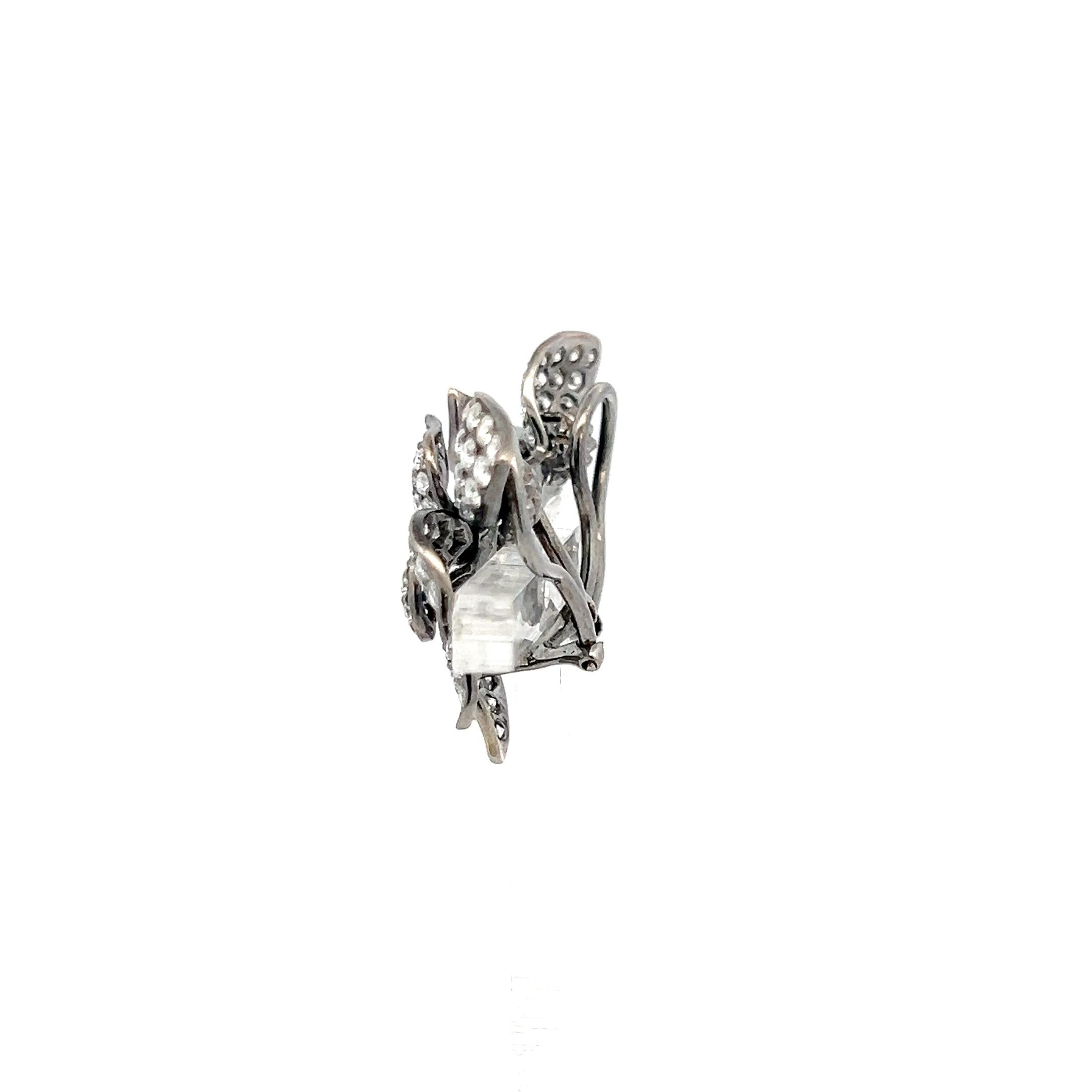 Orecchini a clip in oro bianco 18 carati da 5,00 carati con diamante tondo e brillante H.SI1 In condizioni buone in vendita a New York, NY