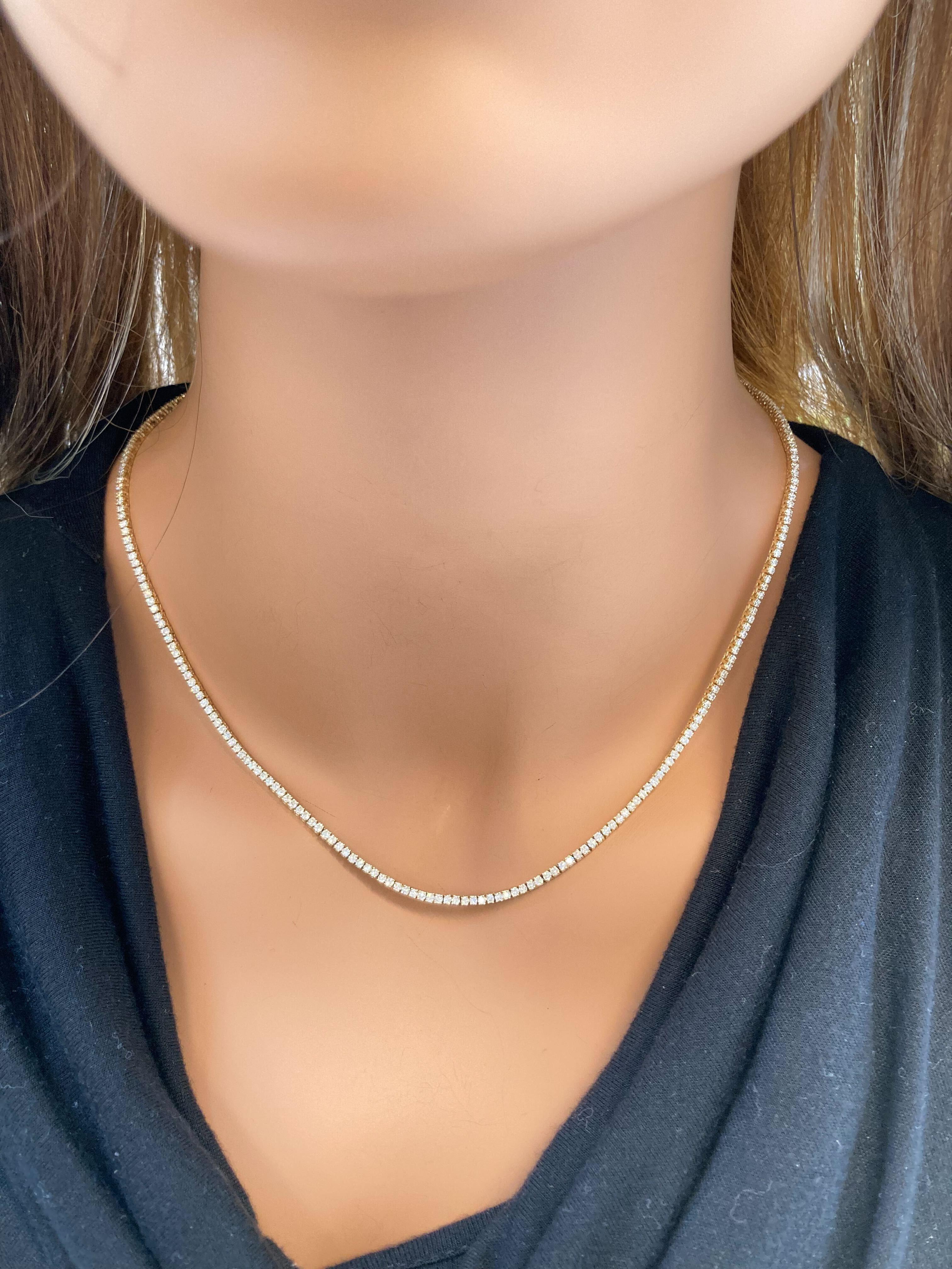 Contemporary 5.00 Carat Round Diamond Tennis Necklaces In 14k Yellow Gold For Sale