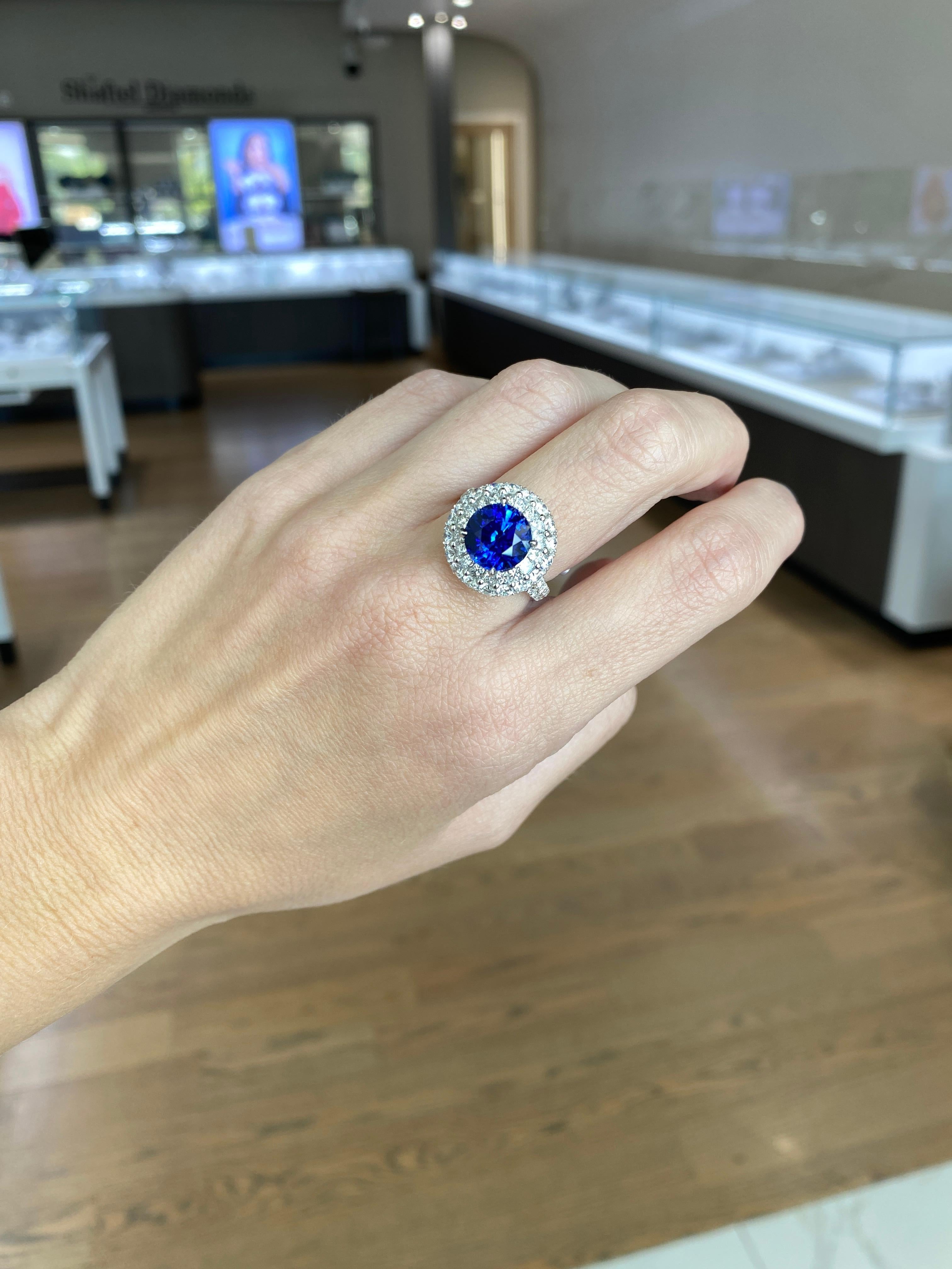 Bague en or 18 carats avec saphir bleu naturel rond de 5,00 carats et diamants de 2,63 carats au total en vente 14