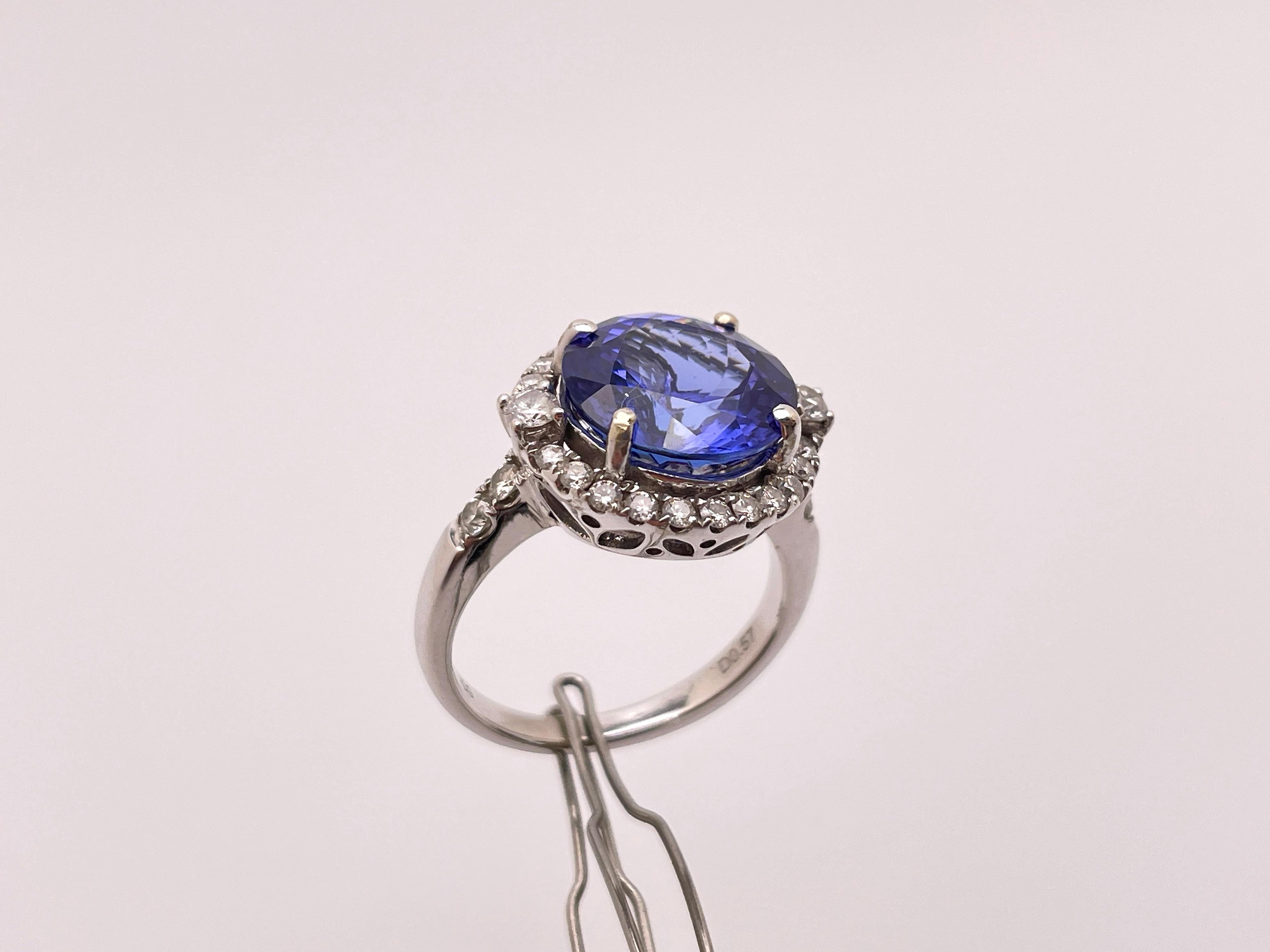 5.00 Carat Tanzanite Diamond 14 Karat White Gold Ring For Sale 2