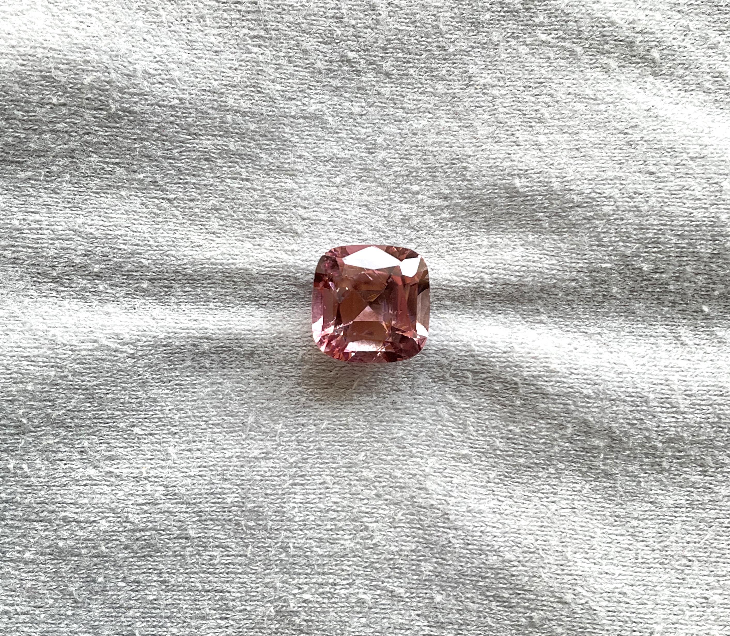 5.00 Carat Top Quality Peach Pink Tourmaline Cushion Cut Stone For Jewelry Gem

Gemstone - Tourmaline
Weight - 5.00 Carats
Shape - Cushion
Size - 10.5x10.5x7 MM
Pieces - 1