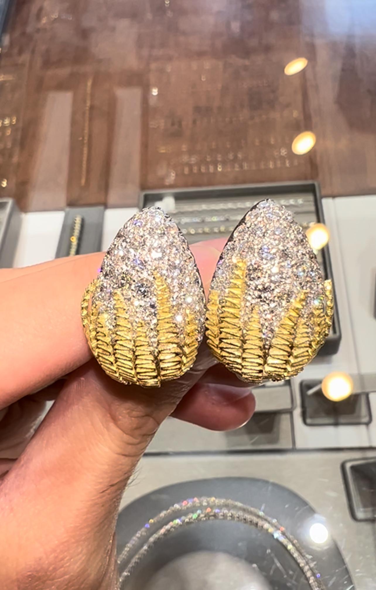 5.00 Carat White Diamond Ear-Clips RIbbon or Corn Design 18k/Platinum Earrings en vente 4