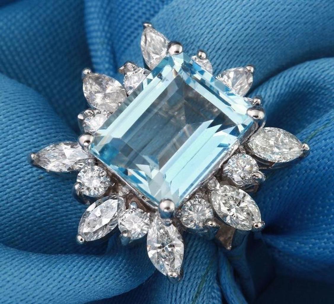 5.00 Carat Natural Aquamarine and Diamond 14 Karat Solid White Gold Ring In New Condition For Sale In Los Angeles, CA