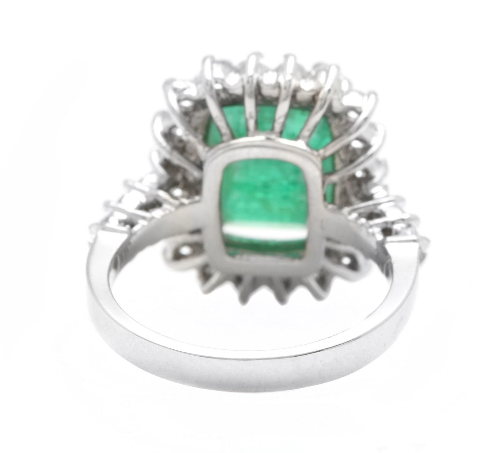 5.00 Carats Natural Emerald and Diamond 14K Solid White Gold Ring In New Condition For Sale In Los Angeles, CA