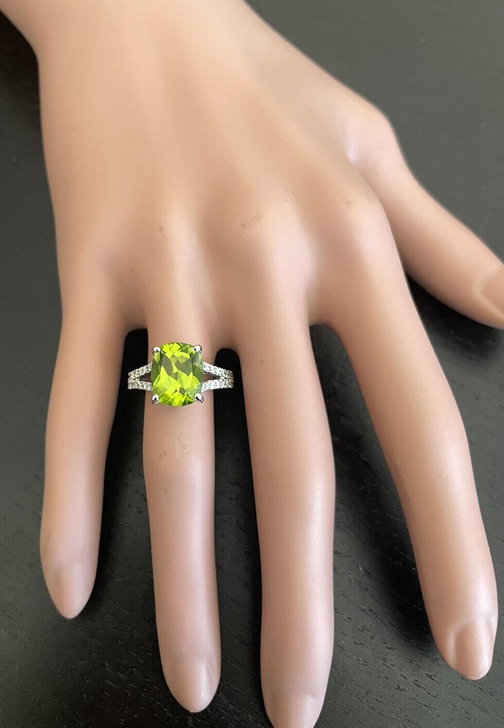 5.00 Carats Natural Peridot and Diamond 14K Solid White Gold Ring For Sale 2