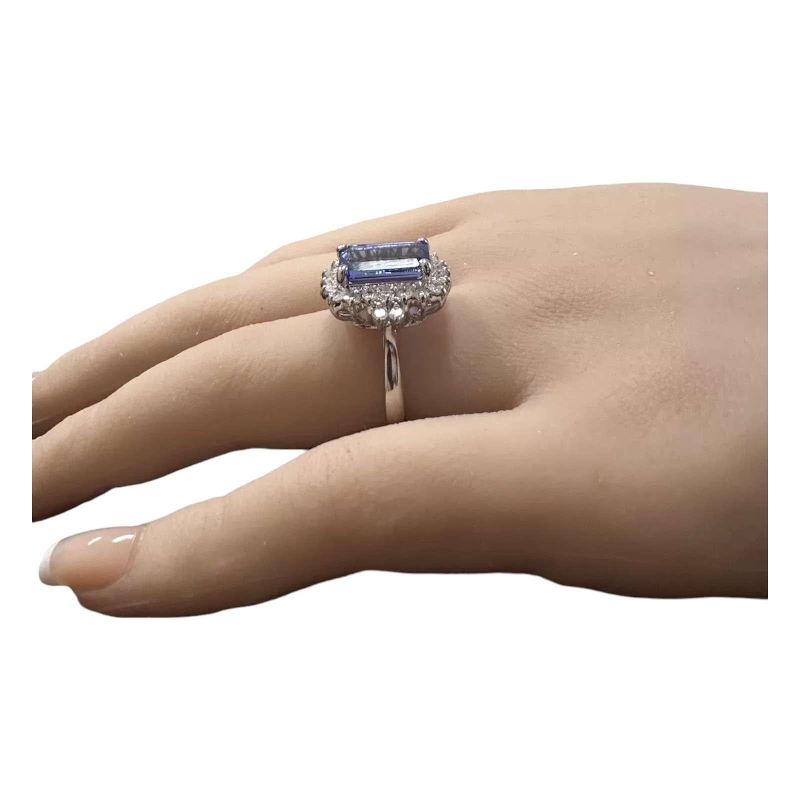 Anillo de oro blanco macizo de 14 quilates con tanzanita natural y diamante de 5,00 quilates en venta 1