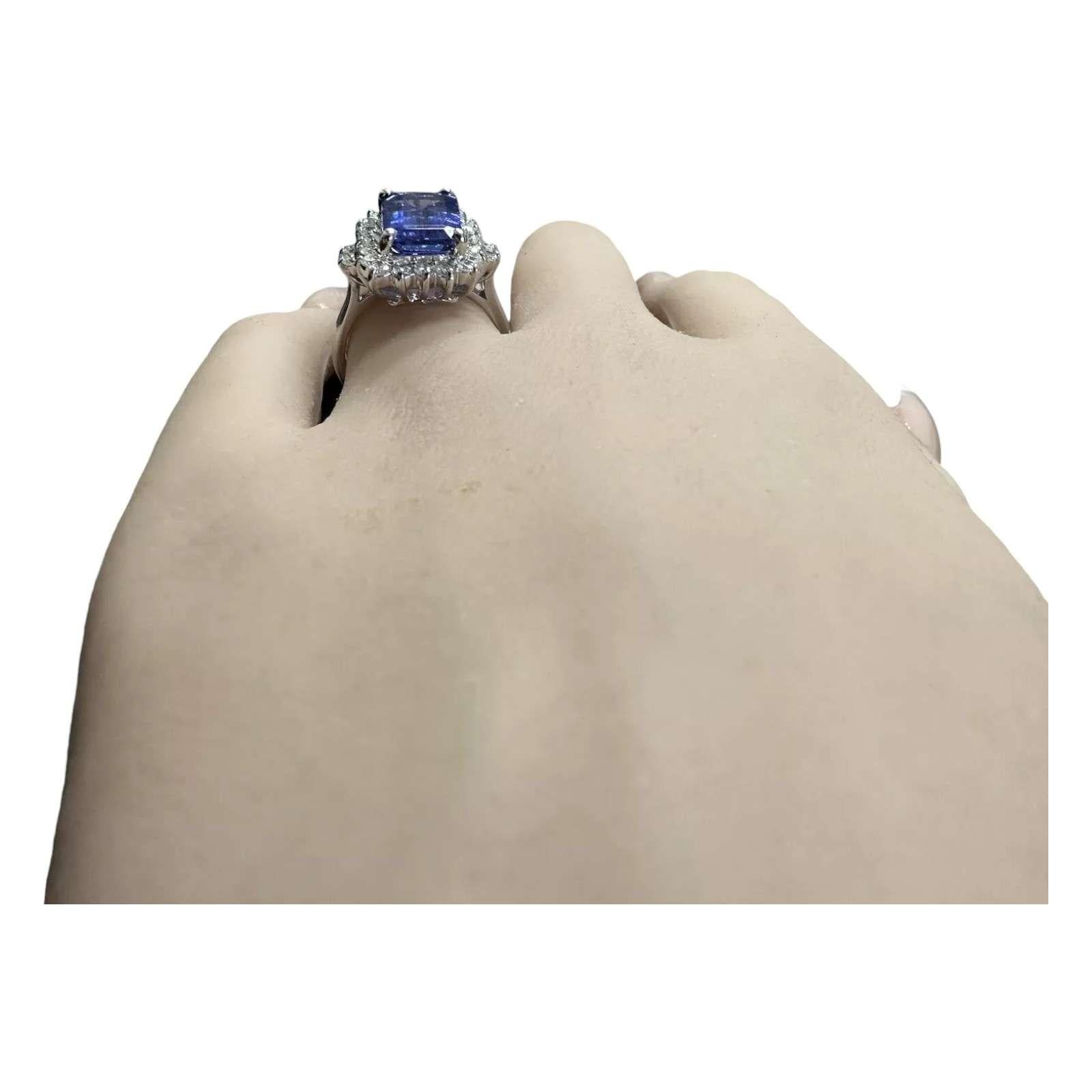 Anillo de oro blanco macizo de 14 quilates con tanzanita natural y diamante de 5,00 quilates en venta 2
