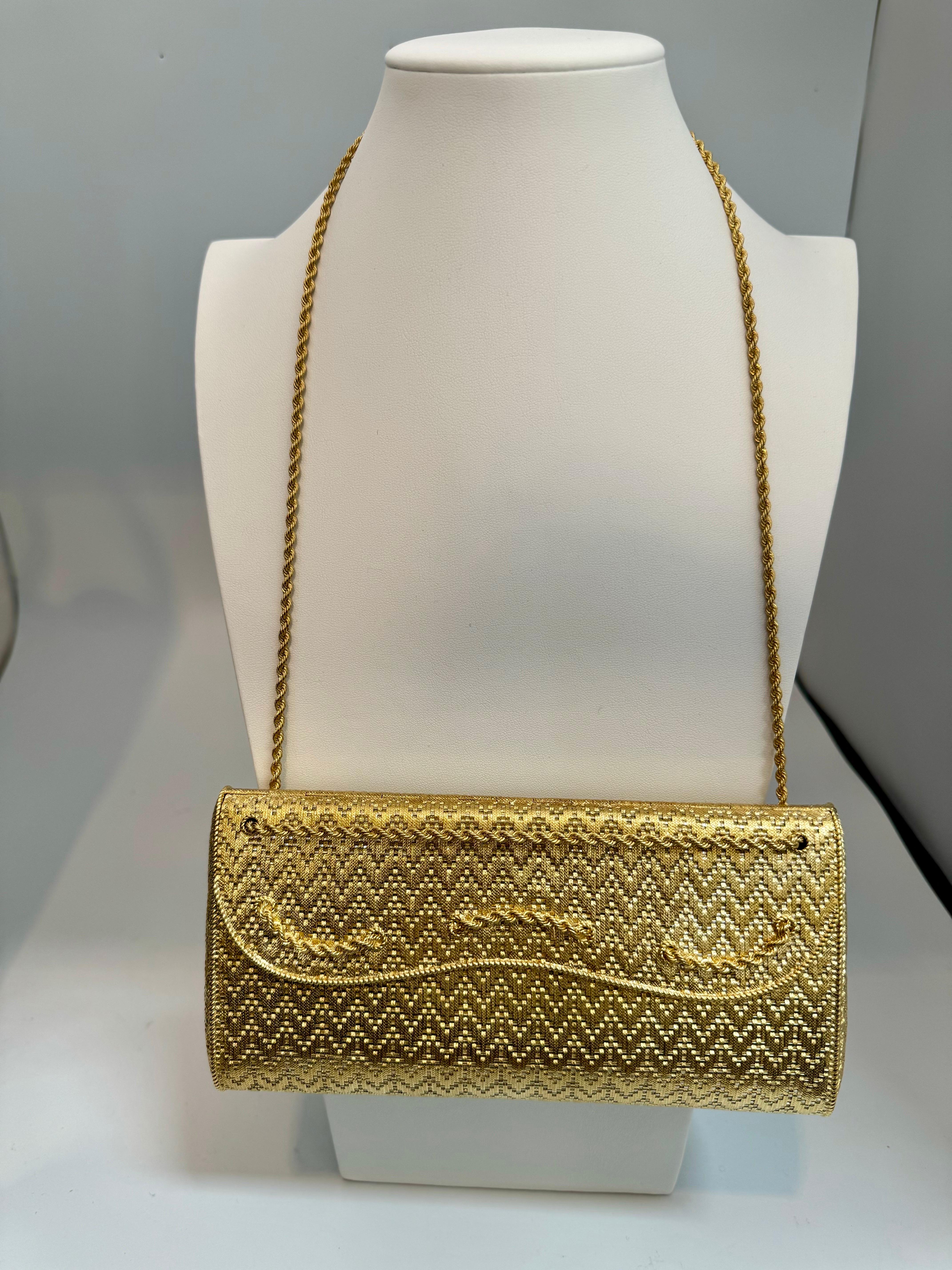 500 GM DE  Bolso de malla tejida en oro amarillo de 18 quilates  SIN ESPEJO, SÓLO MONEDERO DE ORO en venta 5