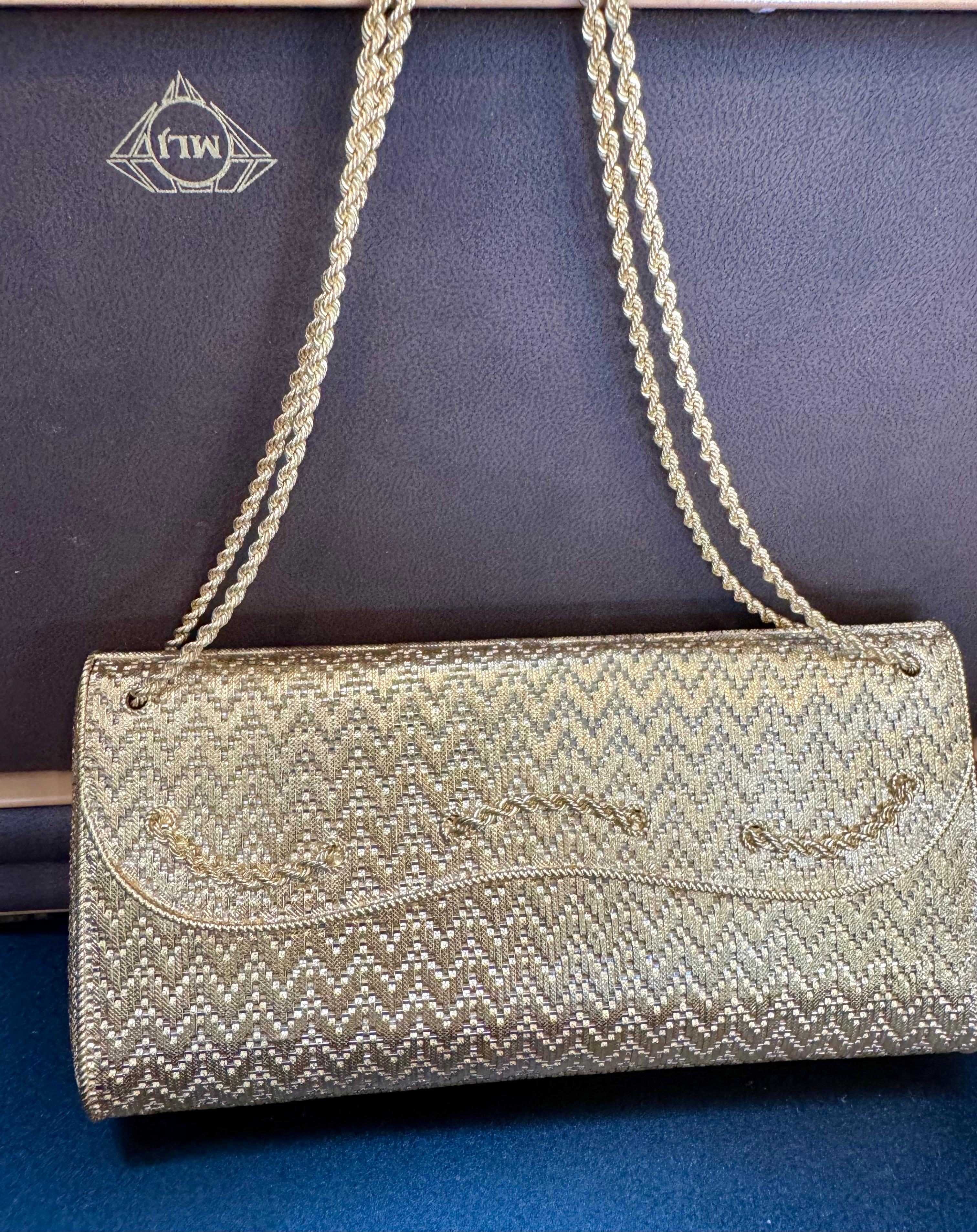 500 GM DE  Bolso de malla tejida en oro amarillo de 18 quilates  SIN ESPEJO, SÓLO MONEDERO DE ORO en venta 7
