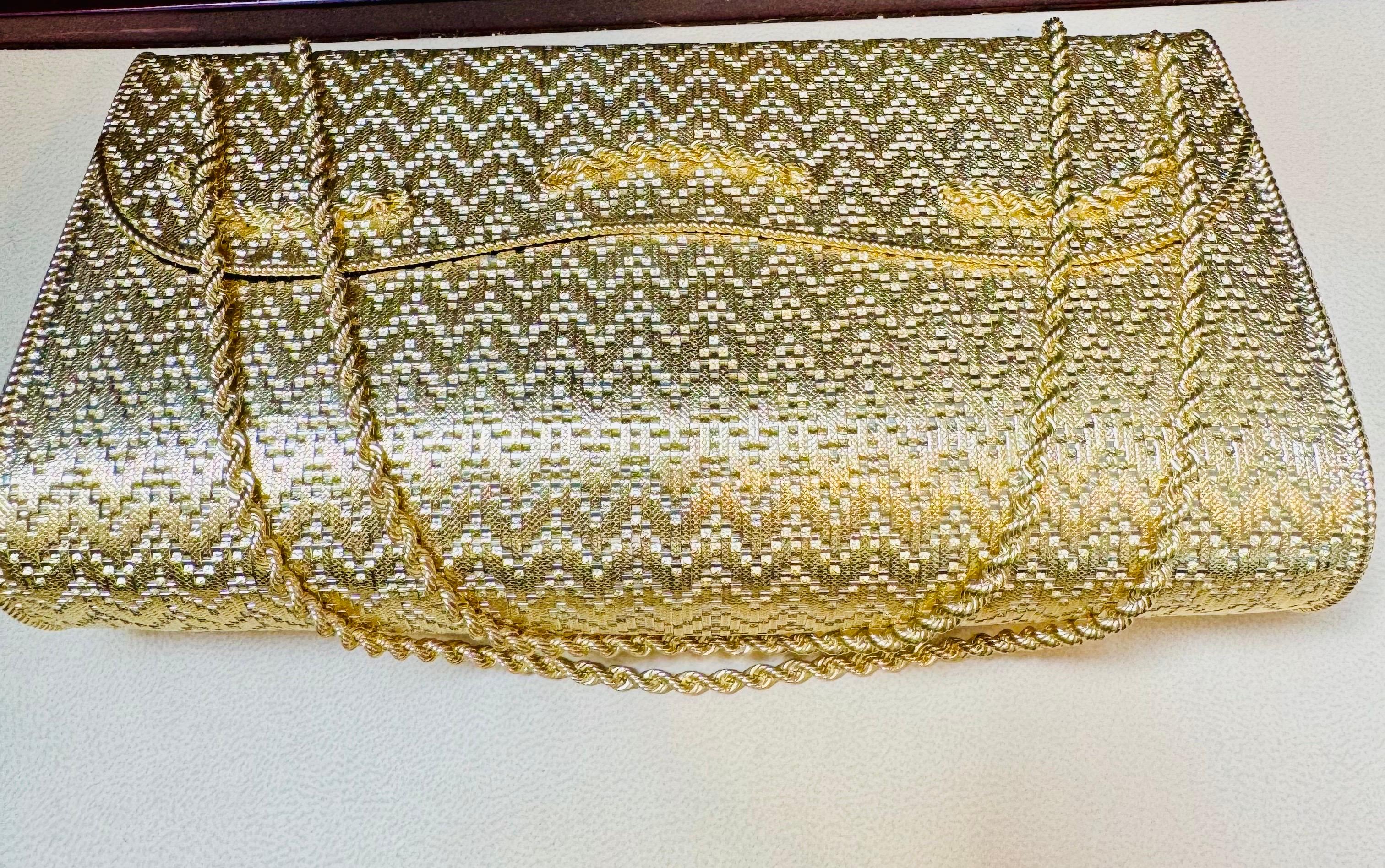 500 GM DE  Bolso de malla tejida en oro amarillo de 18 quilates  SIN ESPEJO, SÓLO MONEDERO DE ORO en venta 9