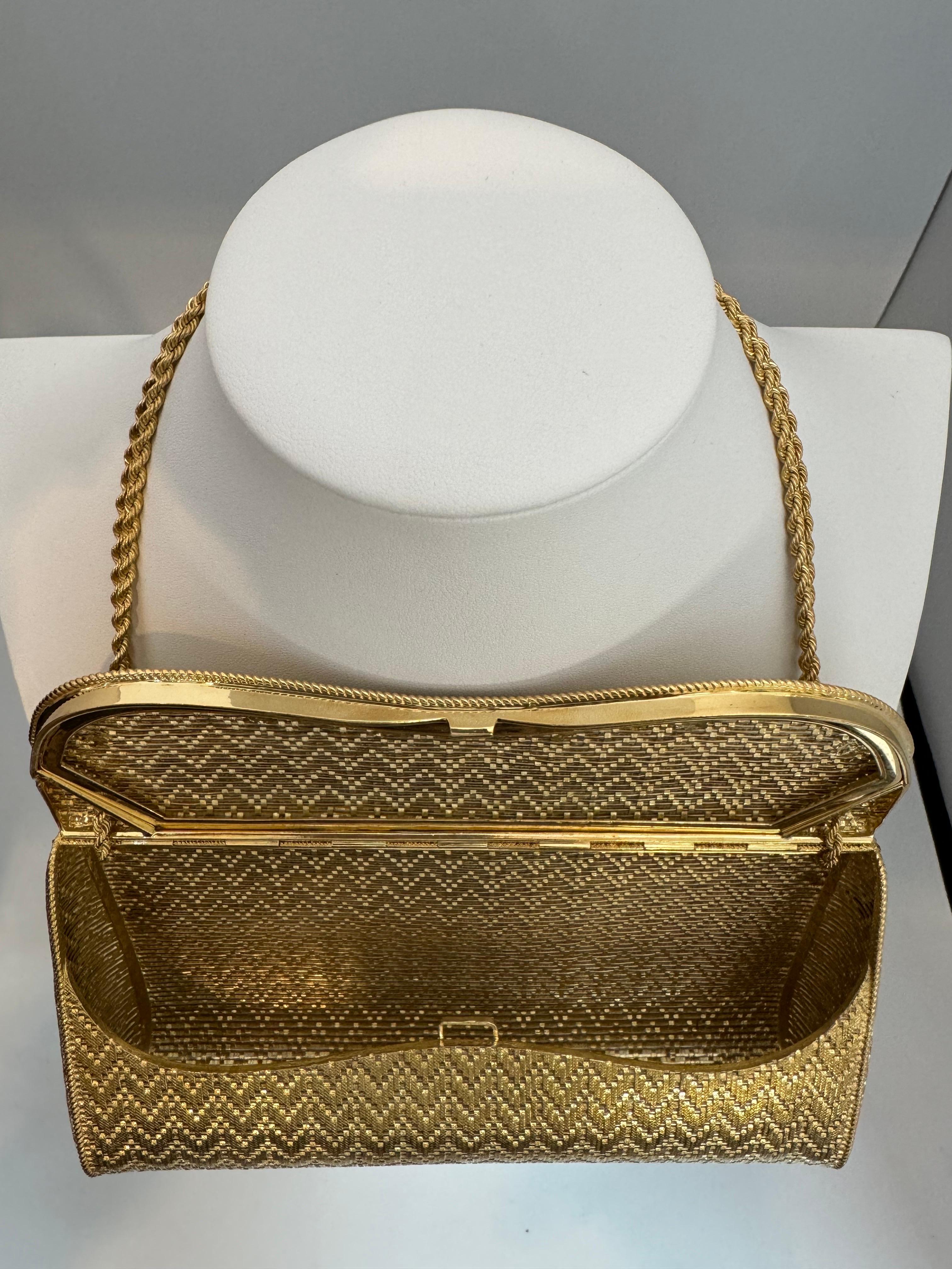 De las mujeres 500 GM DE  Bolso de malla tejida en oro amarillo de 18 quilates  SIN ESPEJO, SÓLO MONEDERO DE ORO en venta