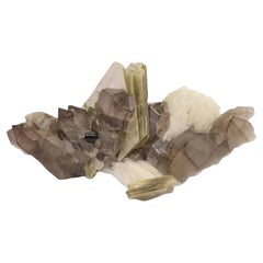 500 grammes de cristaux de quartz fumé sur Cleavelandite avec moscovite du Pakistan