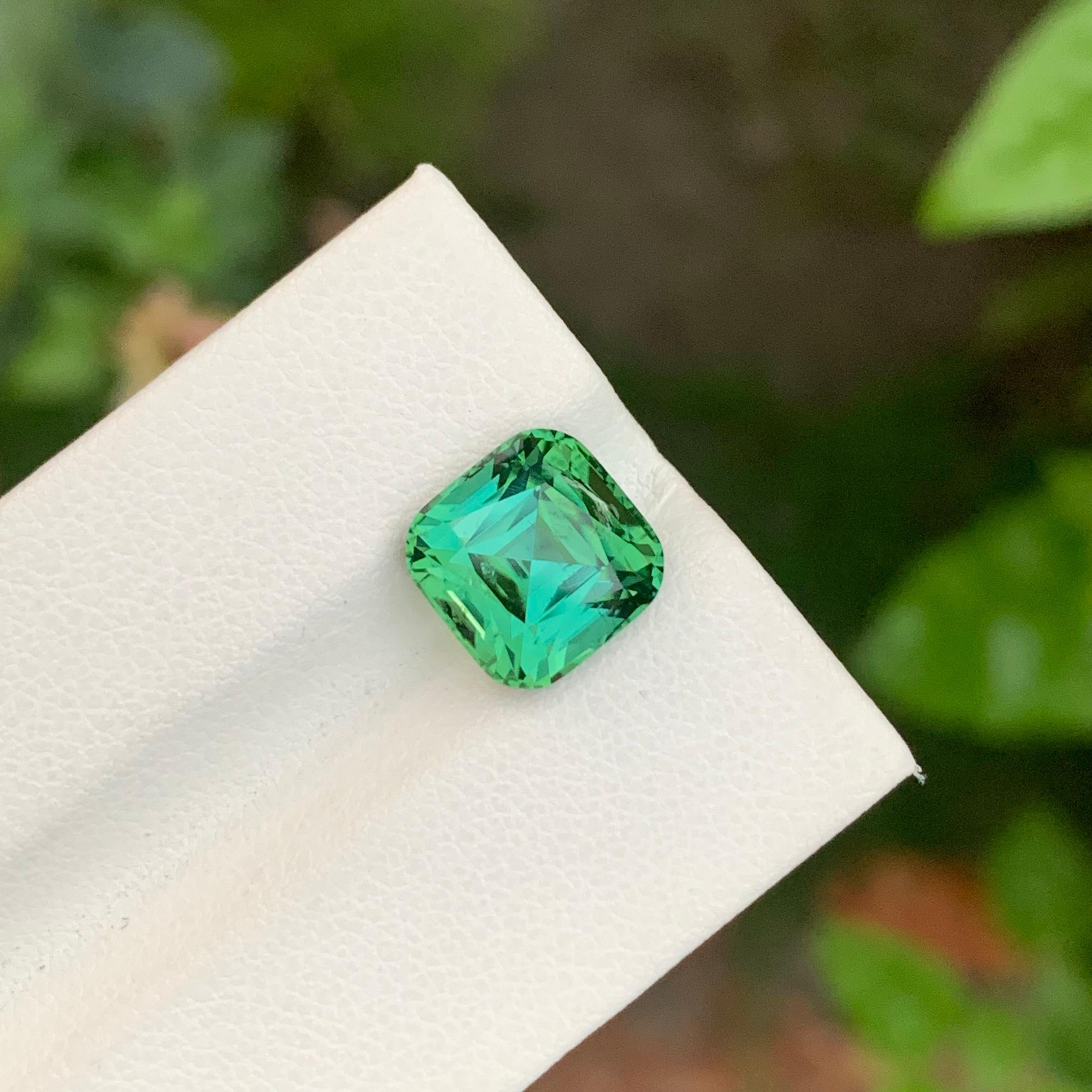 Cushion Cut 5.00 Natural Blueish Green Loose Tourmaline Cushion Shape Gem For Jewellery For Sale