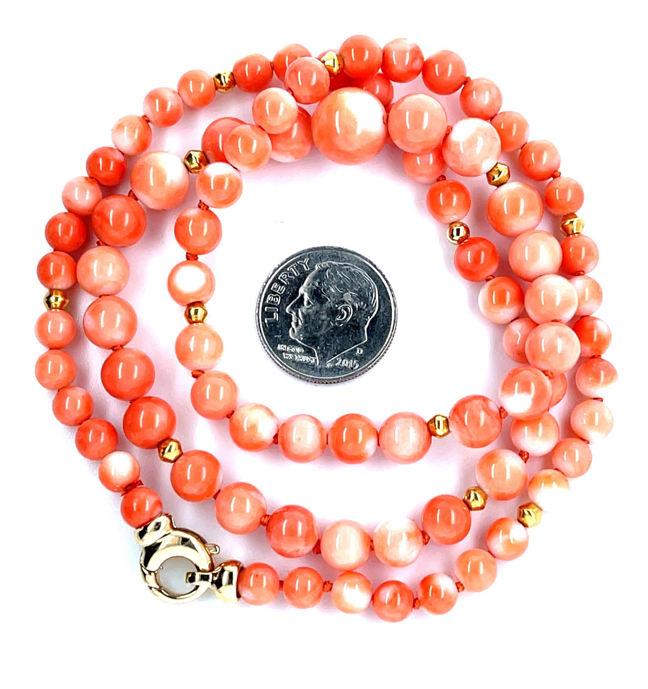 Coral Beaded Necklace, 5.00 - 10.00mm Graduated with Yellow Gold Accents In New Condition In Los Angeles, CA