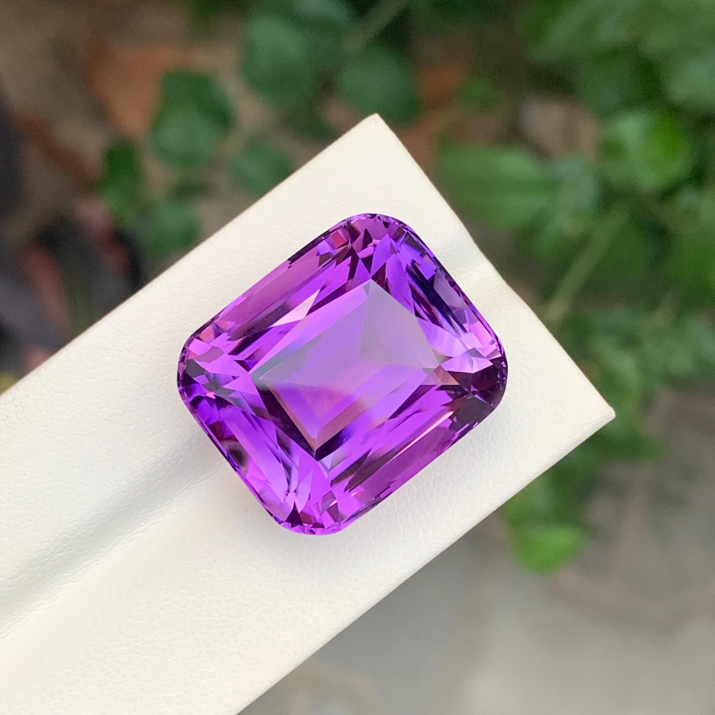 50.00 Karat Loser Amethyst Edelstein Cushion Cut im Angebot 8